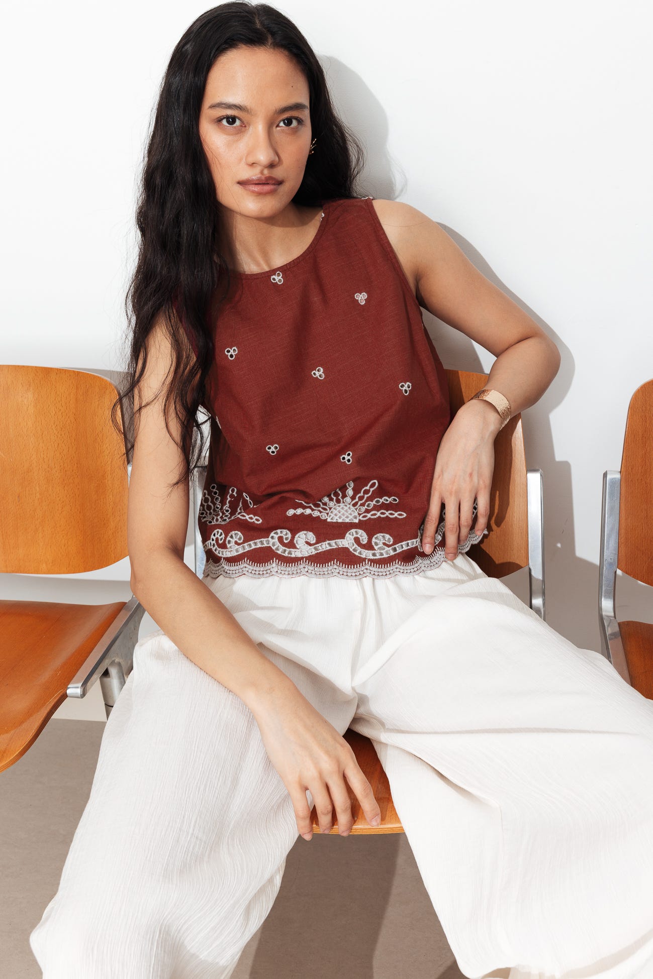 Top brodé en coton Femme