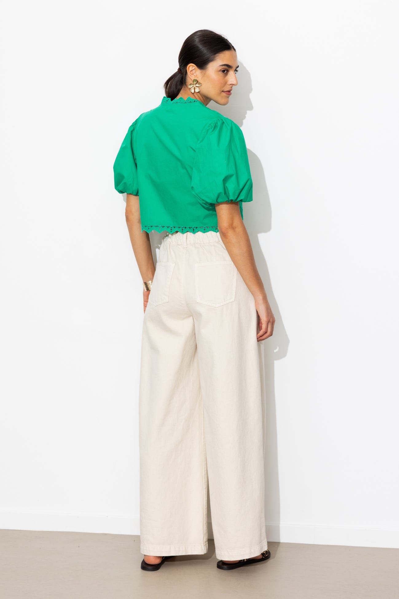 Blouse brodée manches ballon