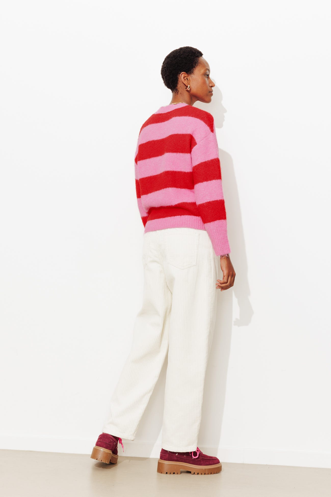 Pullover girocollo a righe