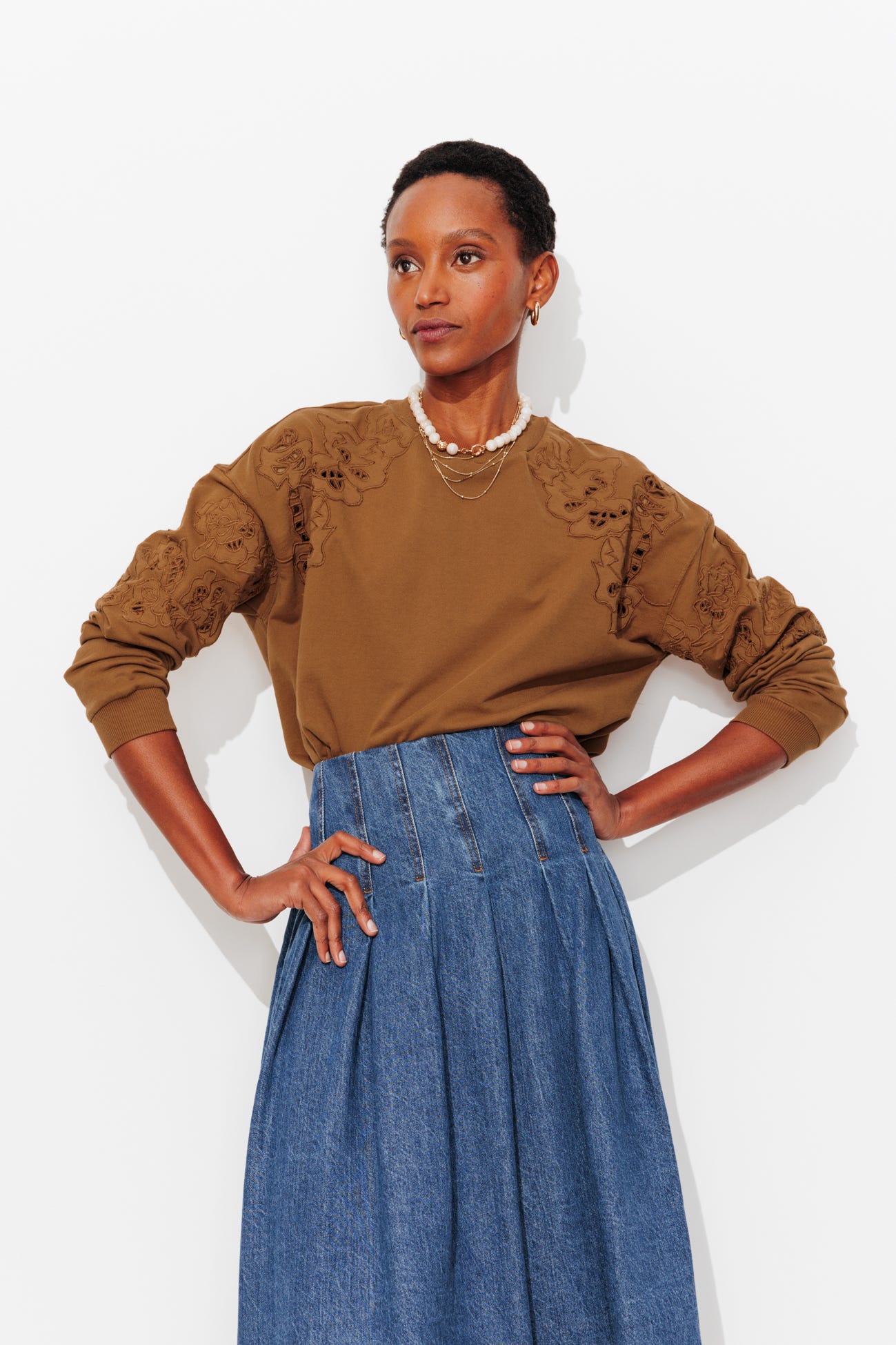 Sweat-shirt brodé Femme