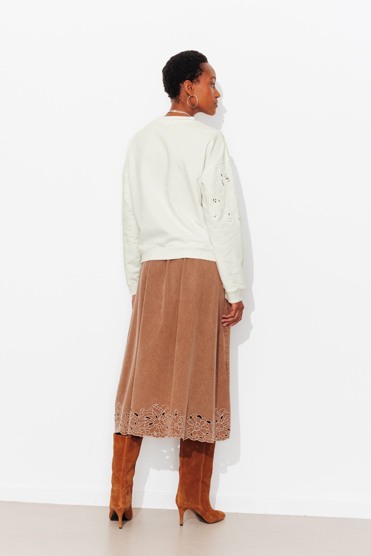 Sweat-shirt brodé Femme