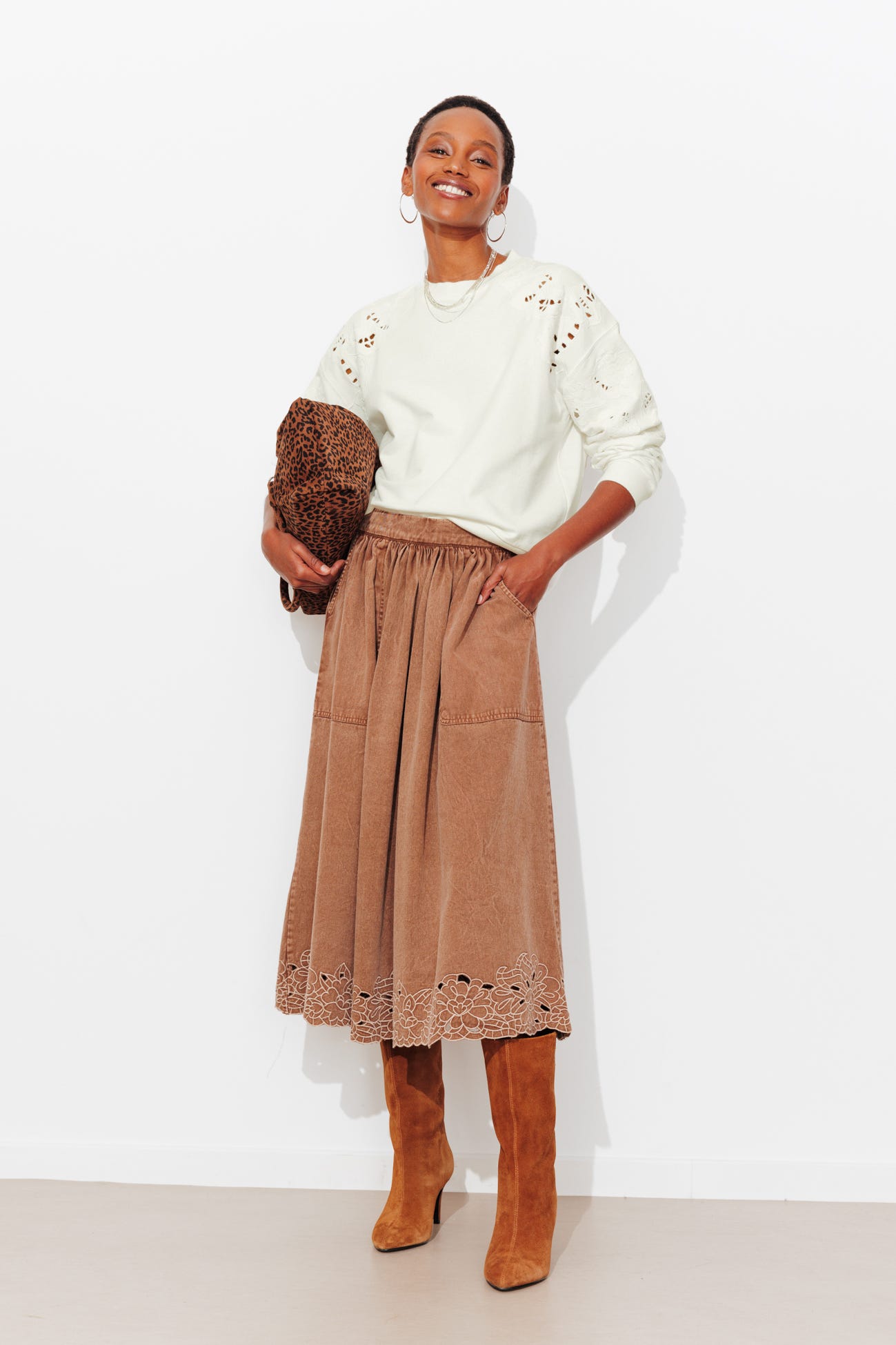 Sweat-shirt brodé Femme