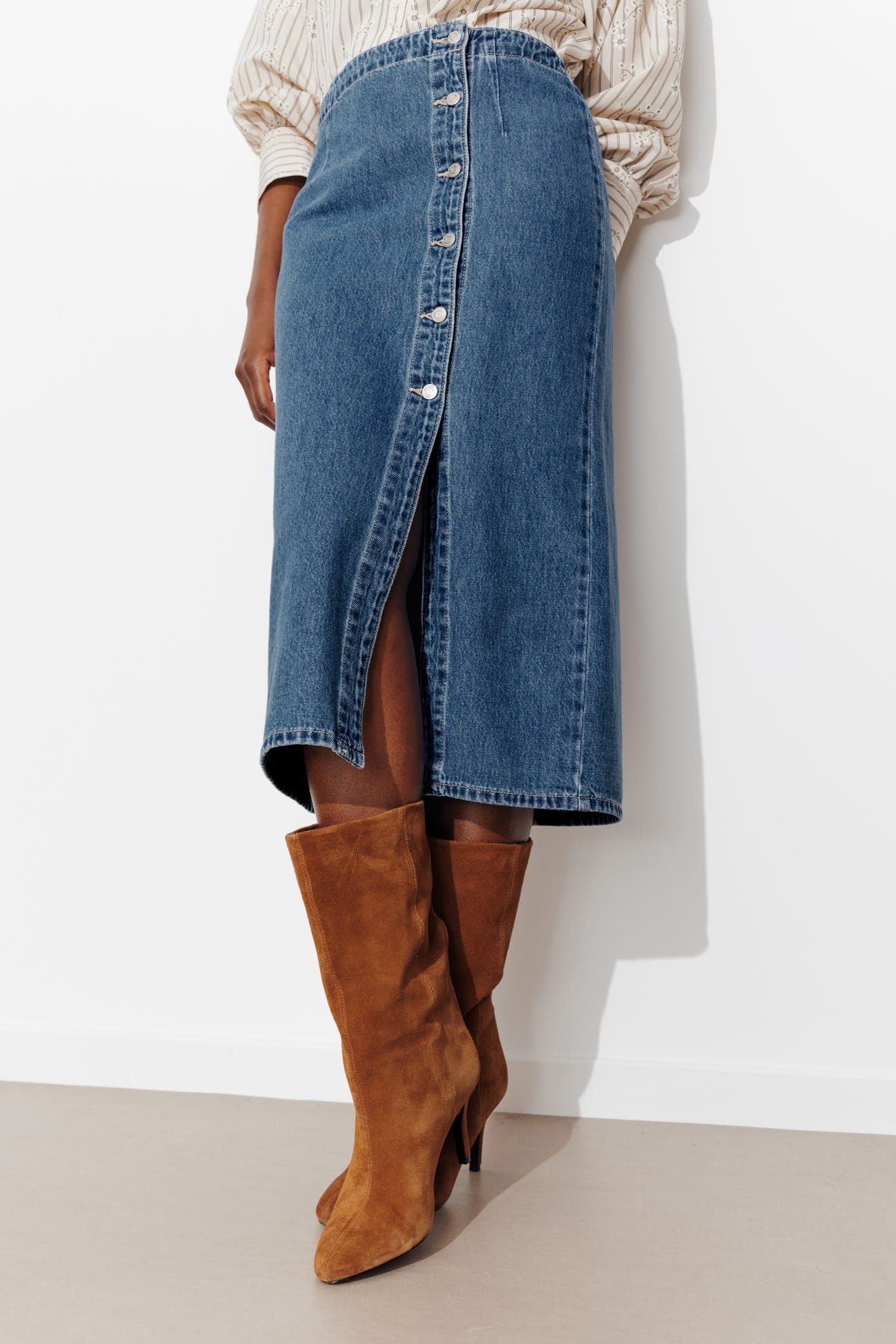 Midi denim skirt