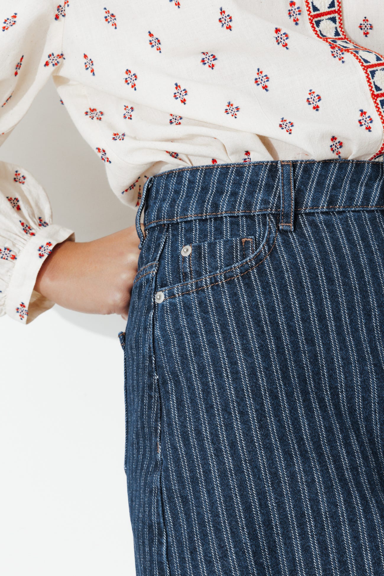 Jupe courte en jean rayé