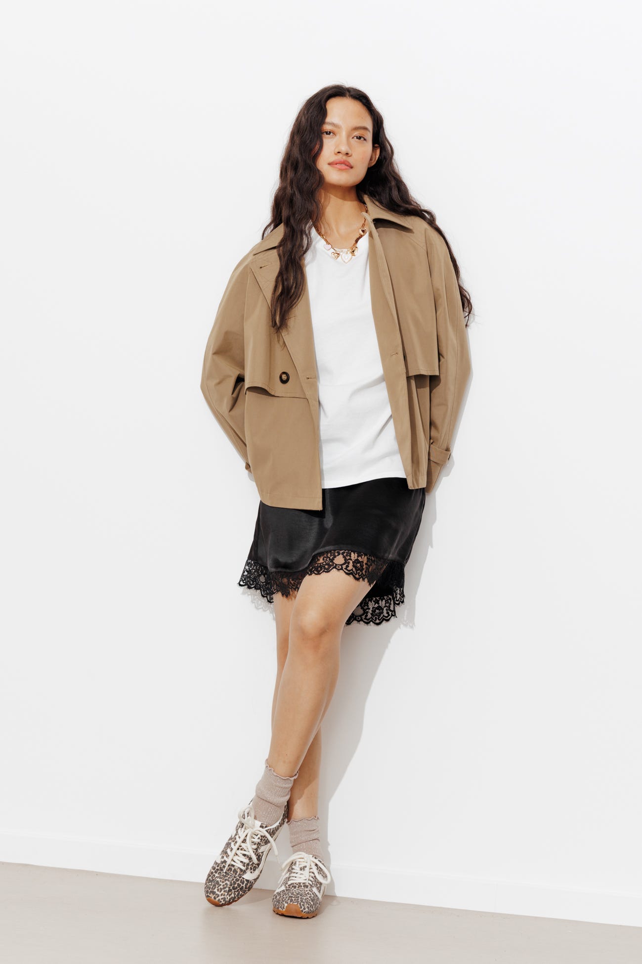 Mini-jupe satin et dentelle