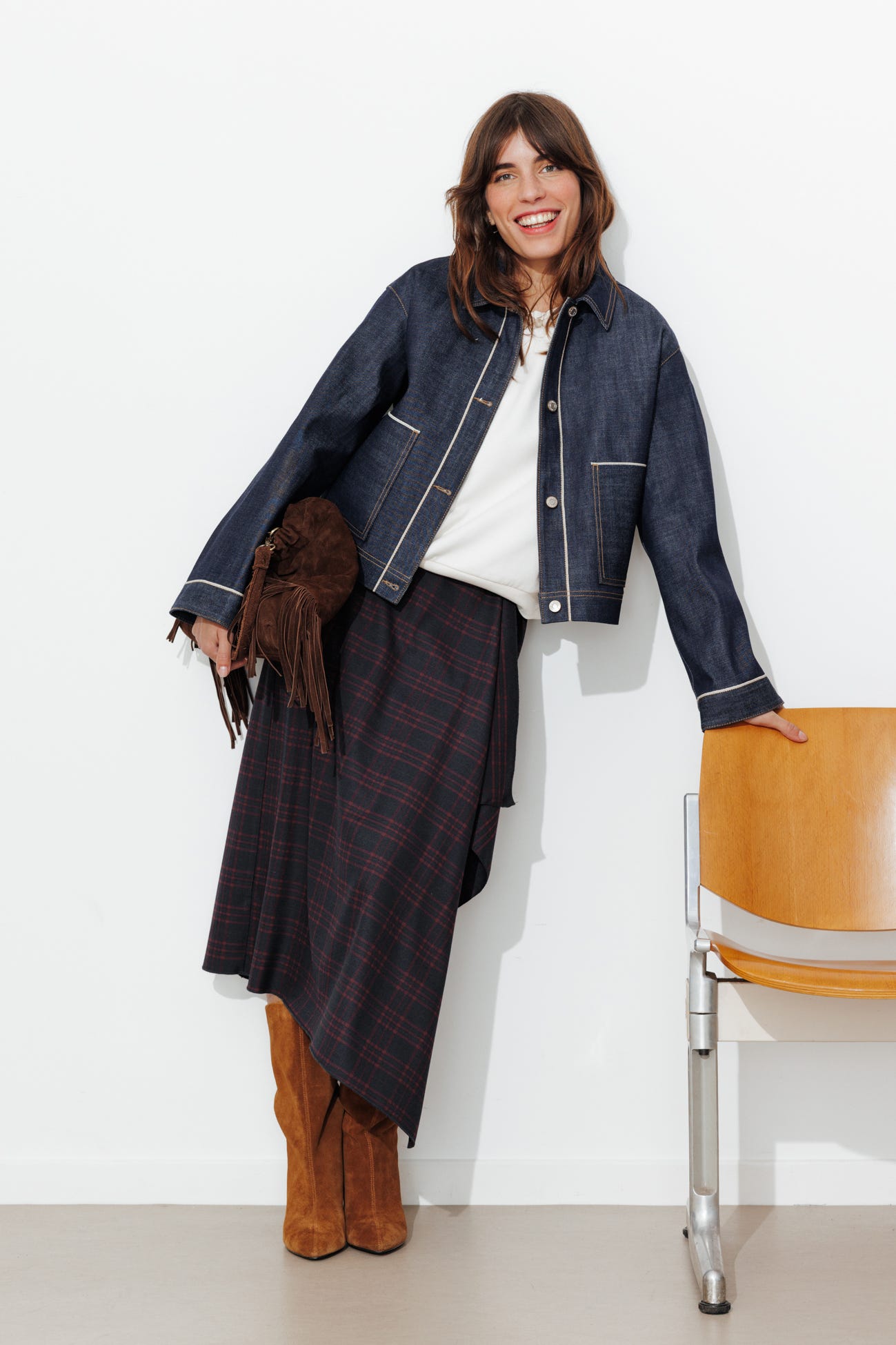 Falda cruzada ARCHIVO