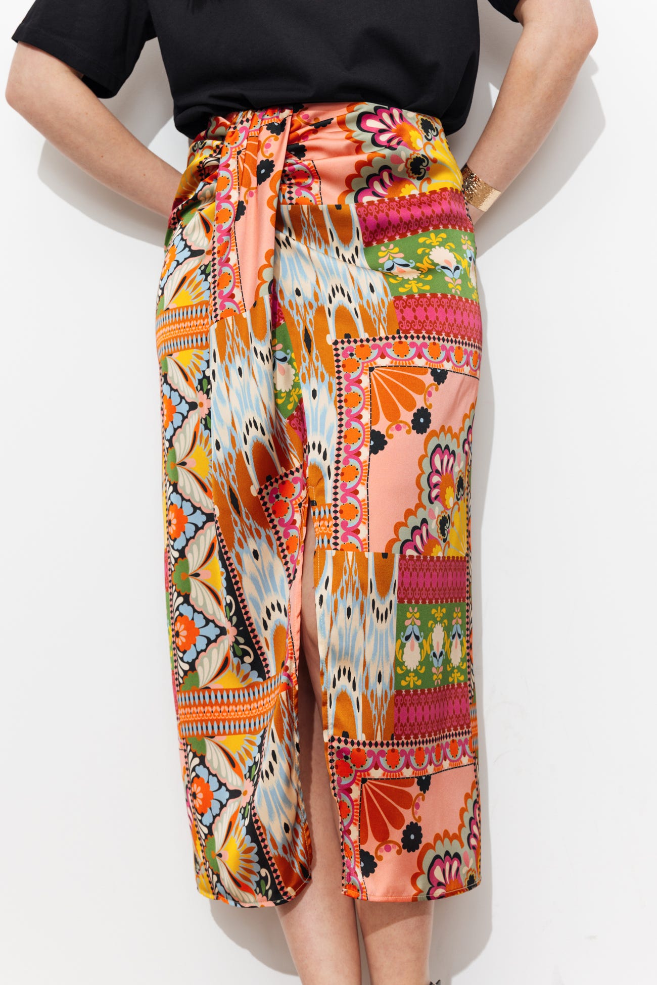 Jupe midi en satin imprimé