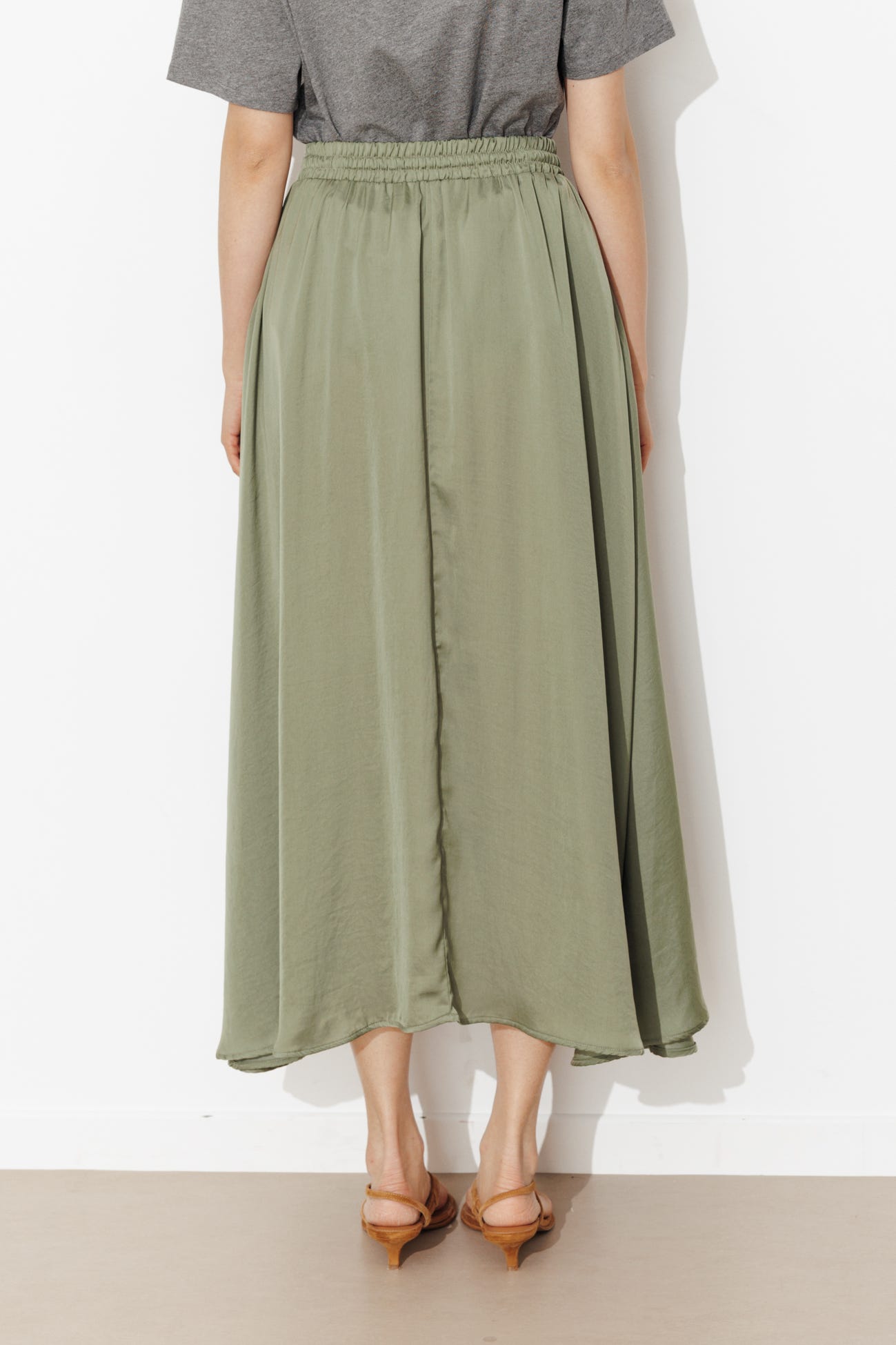 Jupe longue unie soyeuse