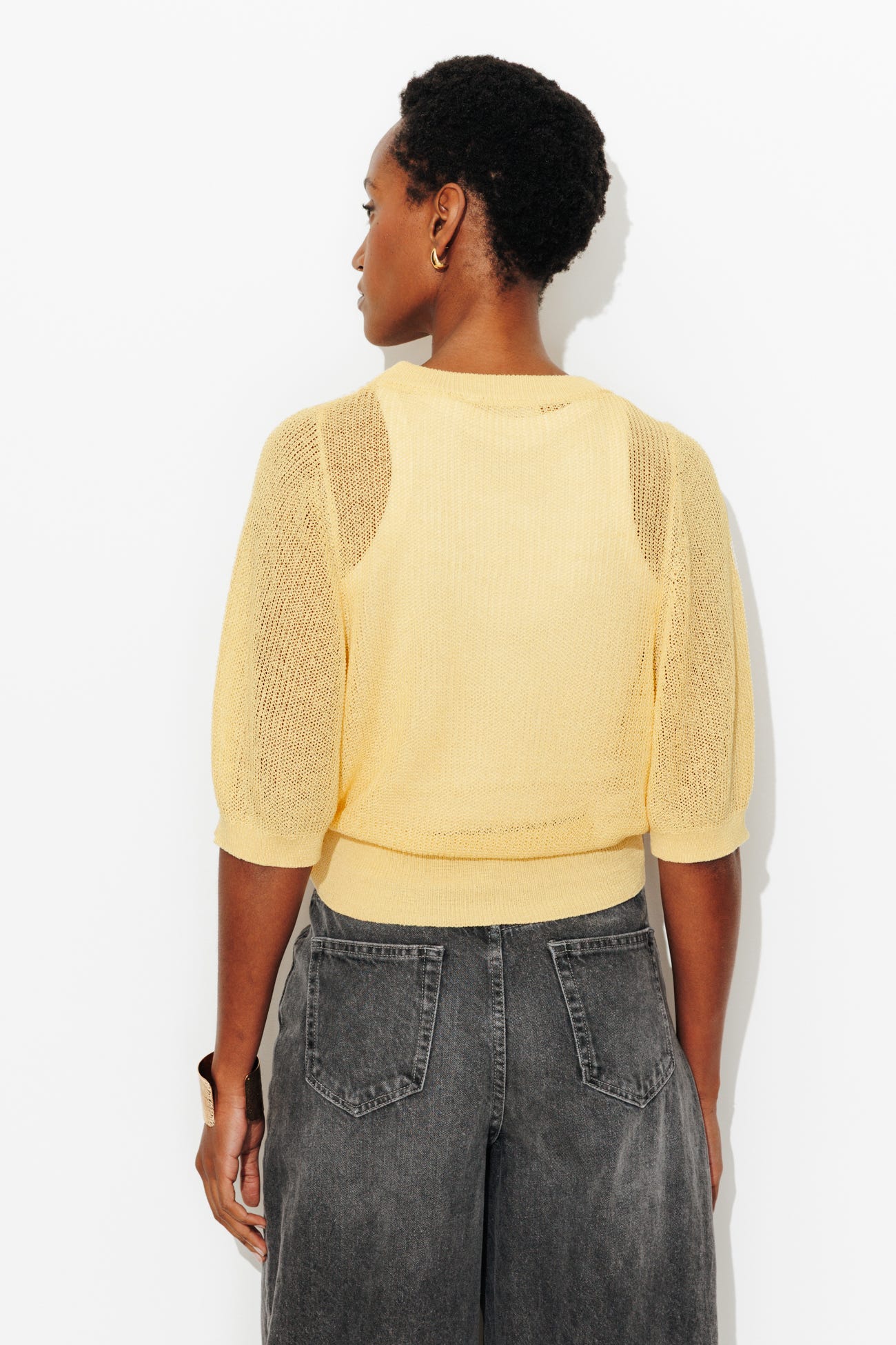 Pull ajouré manches courtes