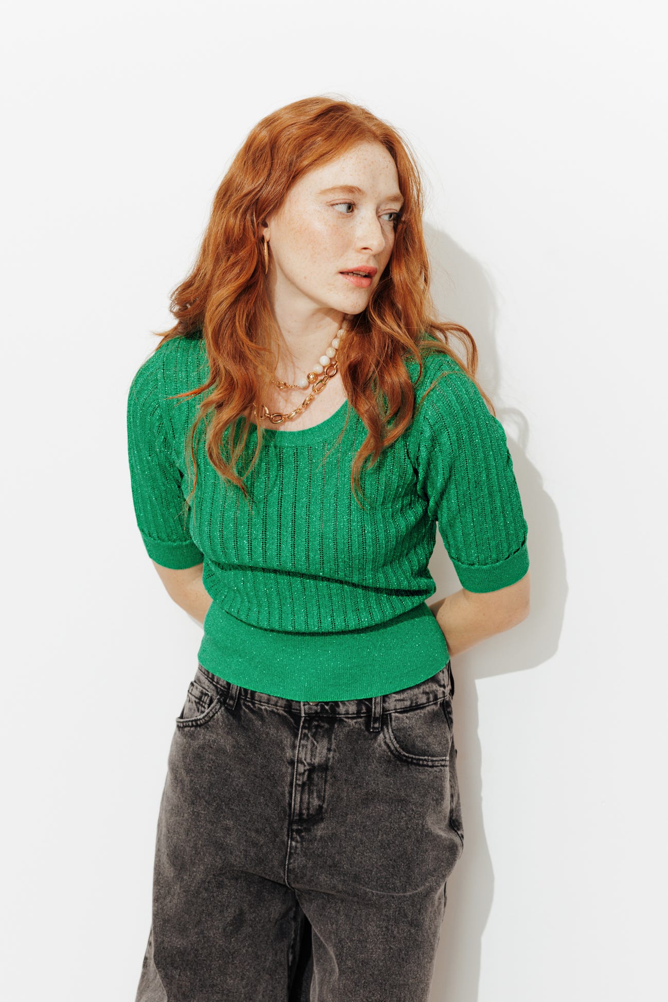 Pull court à paillettes Femme