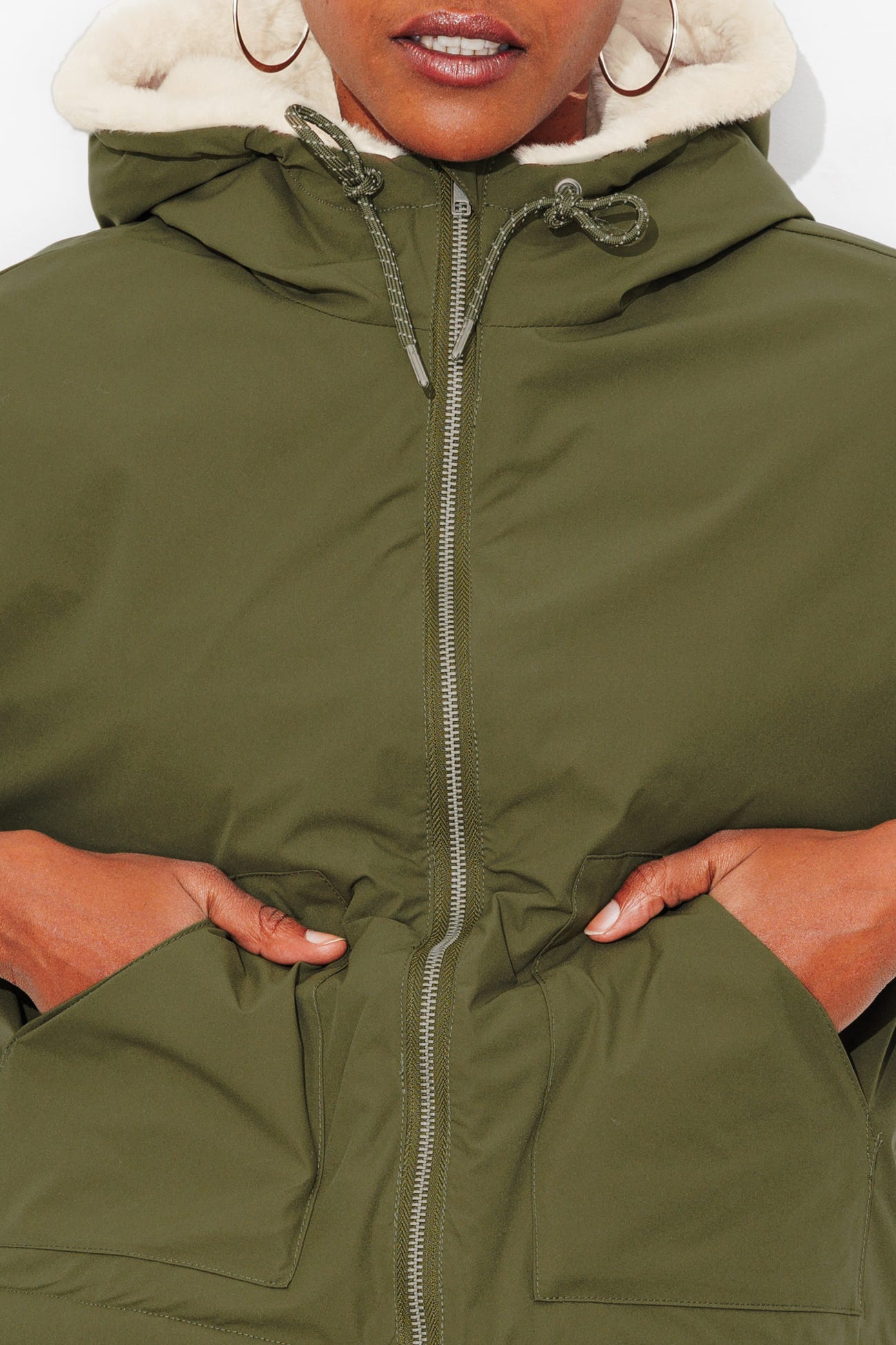 Blouson chaud à capuche Femme