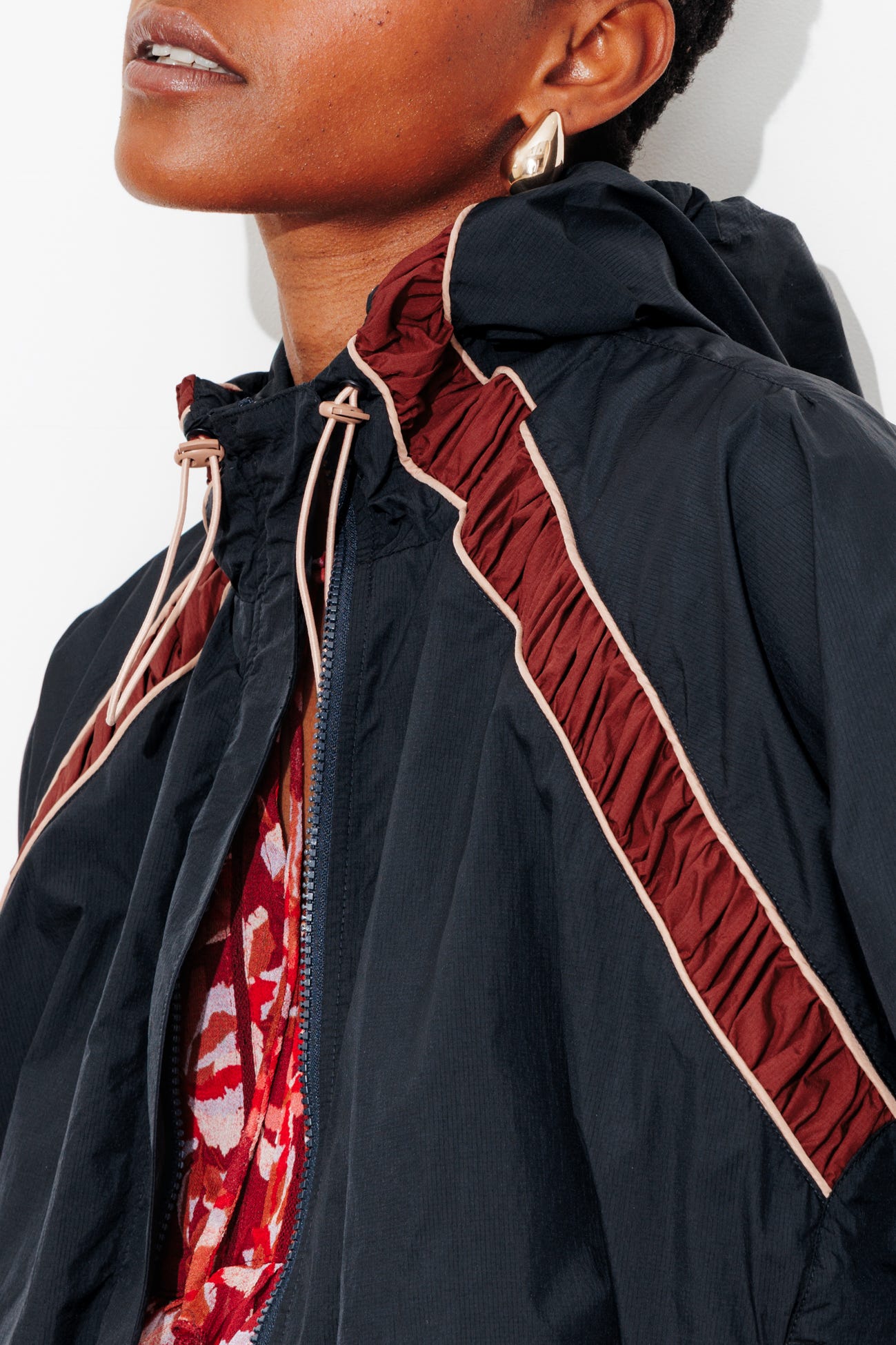 Coupe-vent à capuche