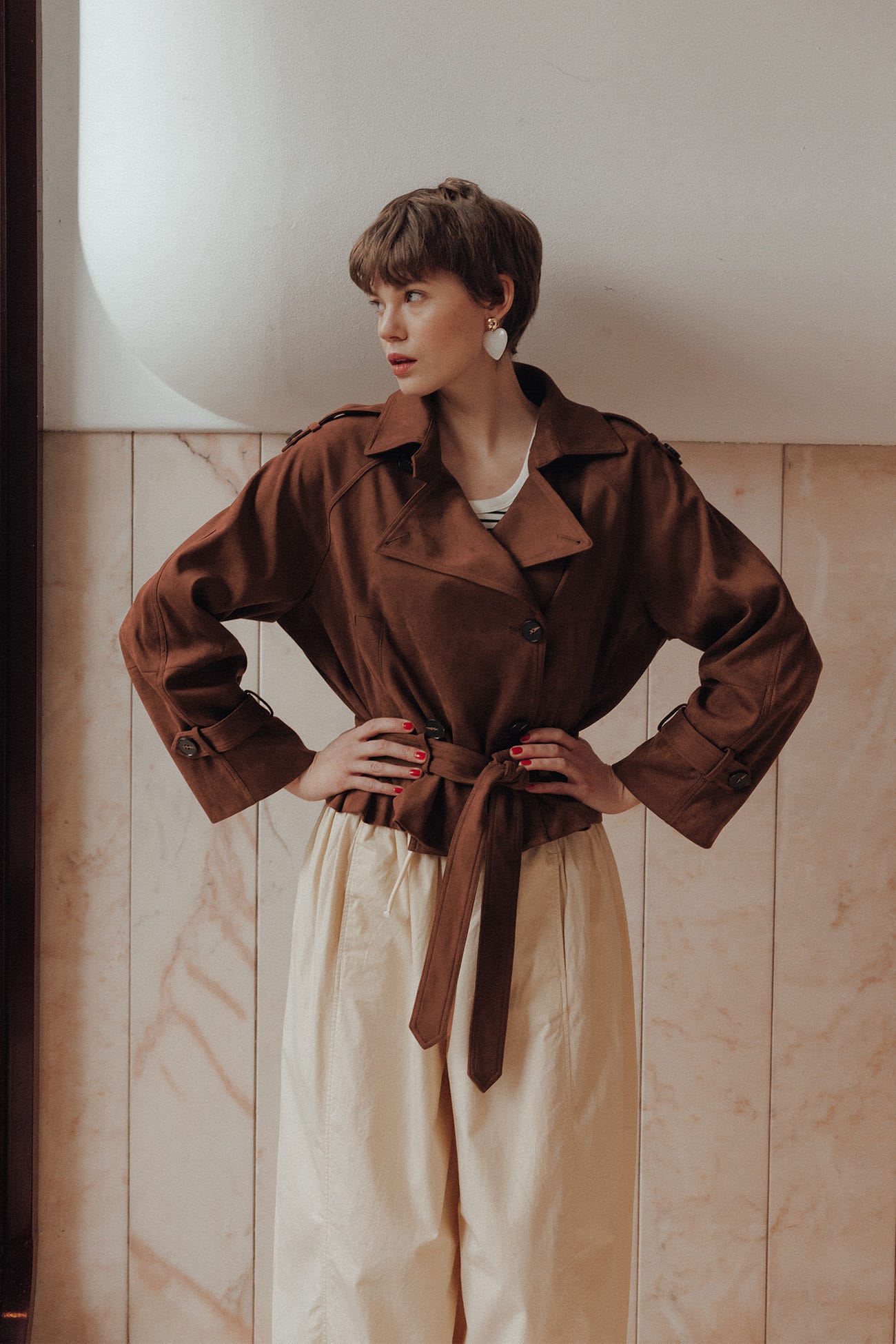 Short trenchcoat in faux suede