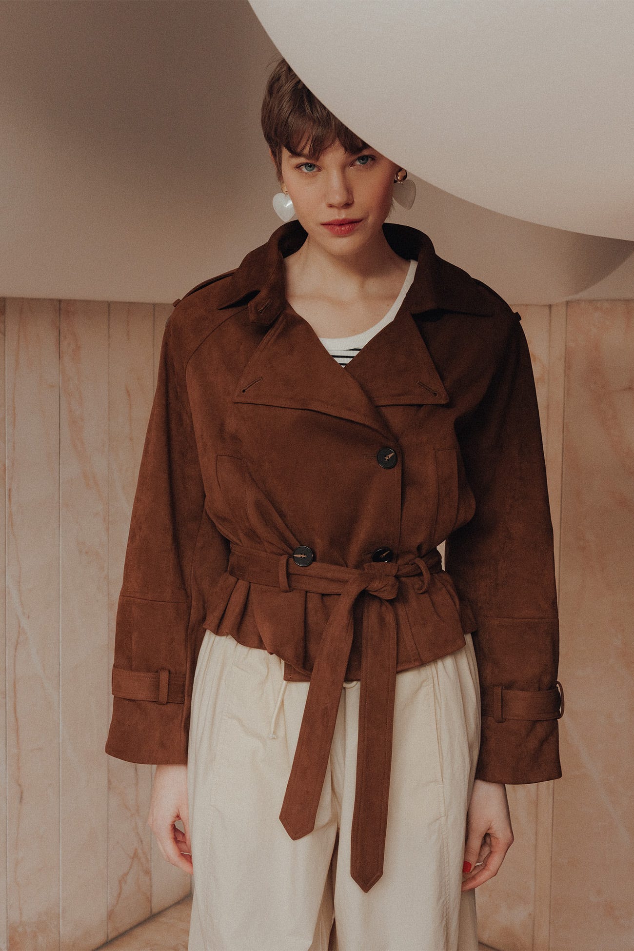 Short trenchcoat in faux suede