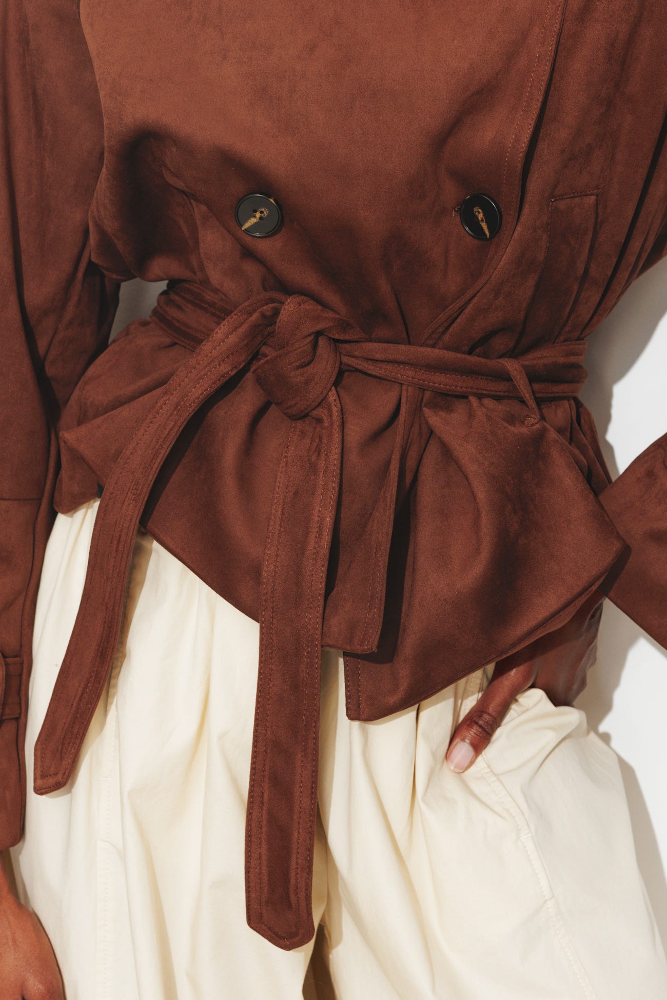 Short trenchcoat in faux suede