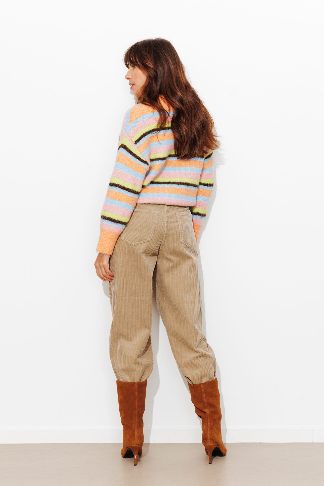 Pantalón barrel de pana