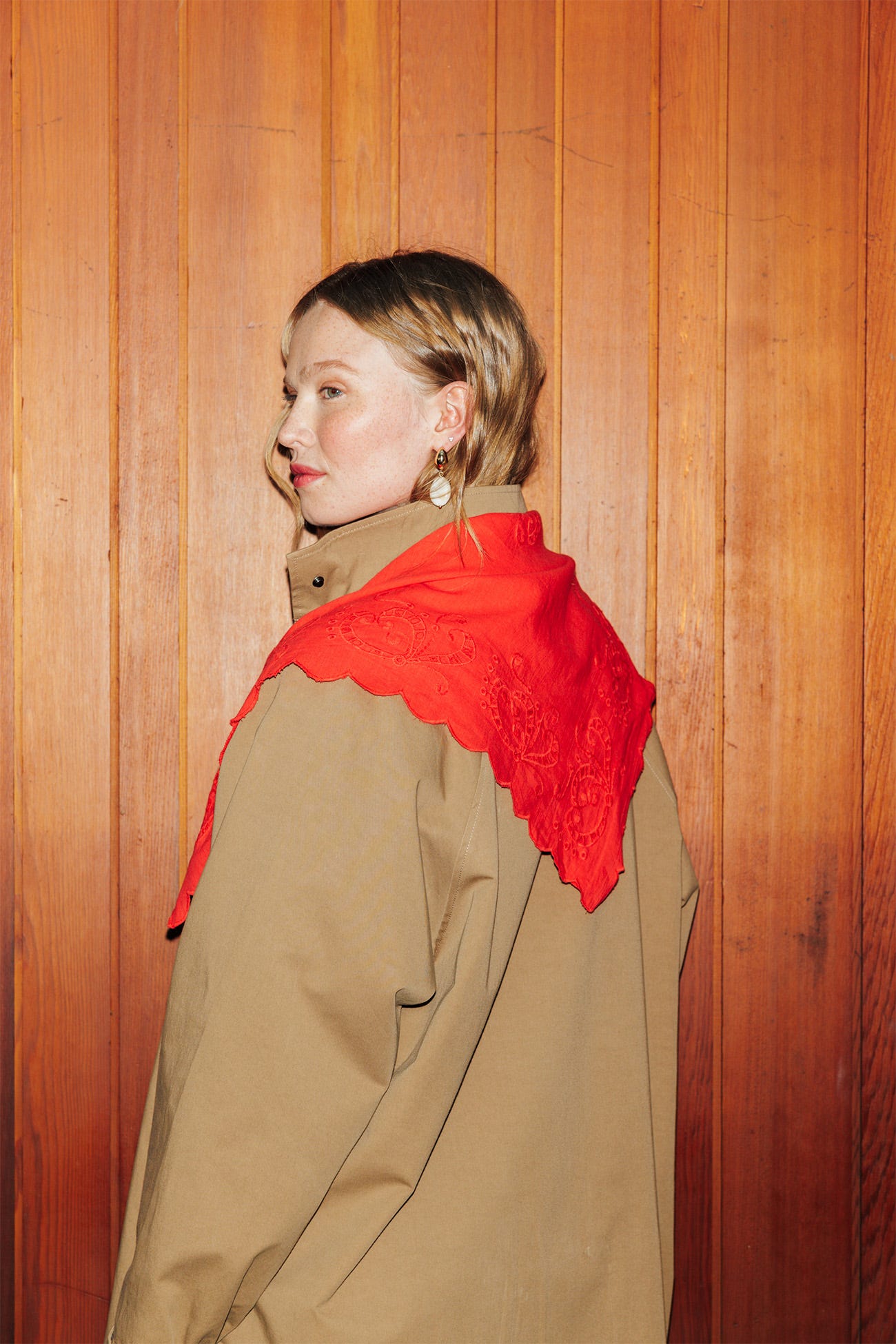 Foulard en broderie anglaise