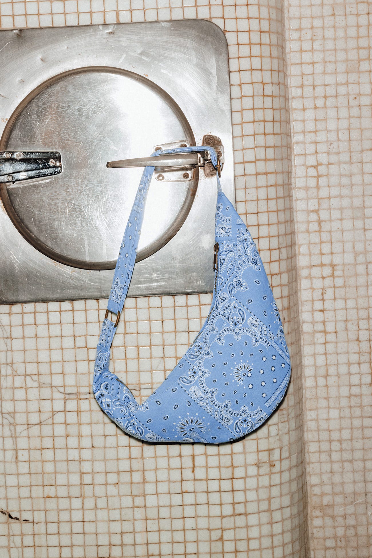 Bolso media luna bandana