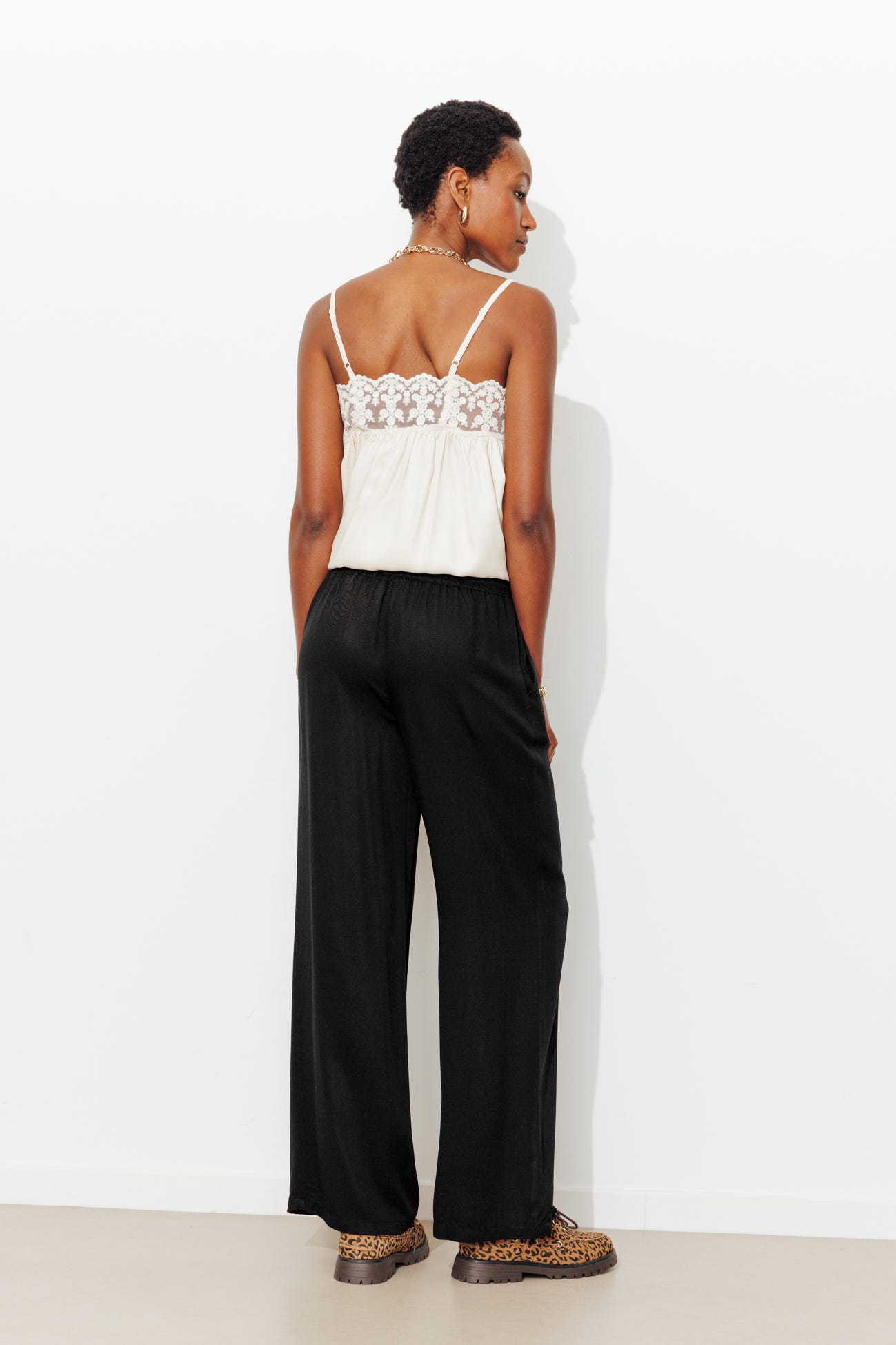 Pantalon large et uni Femme