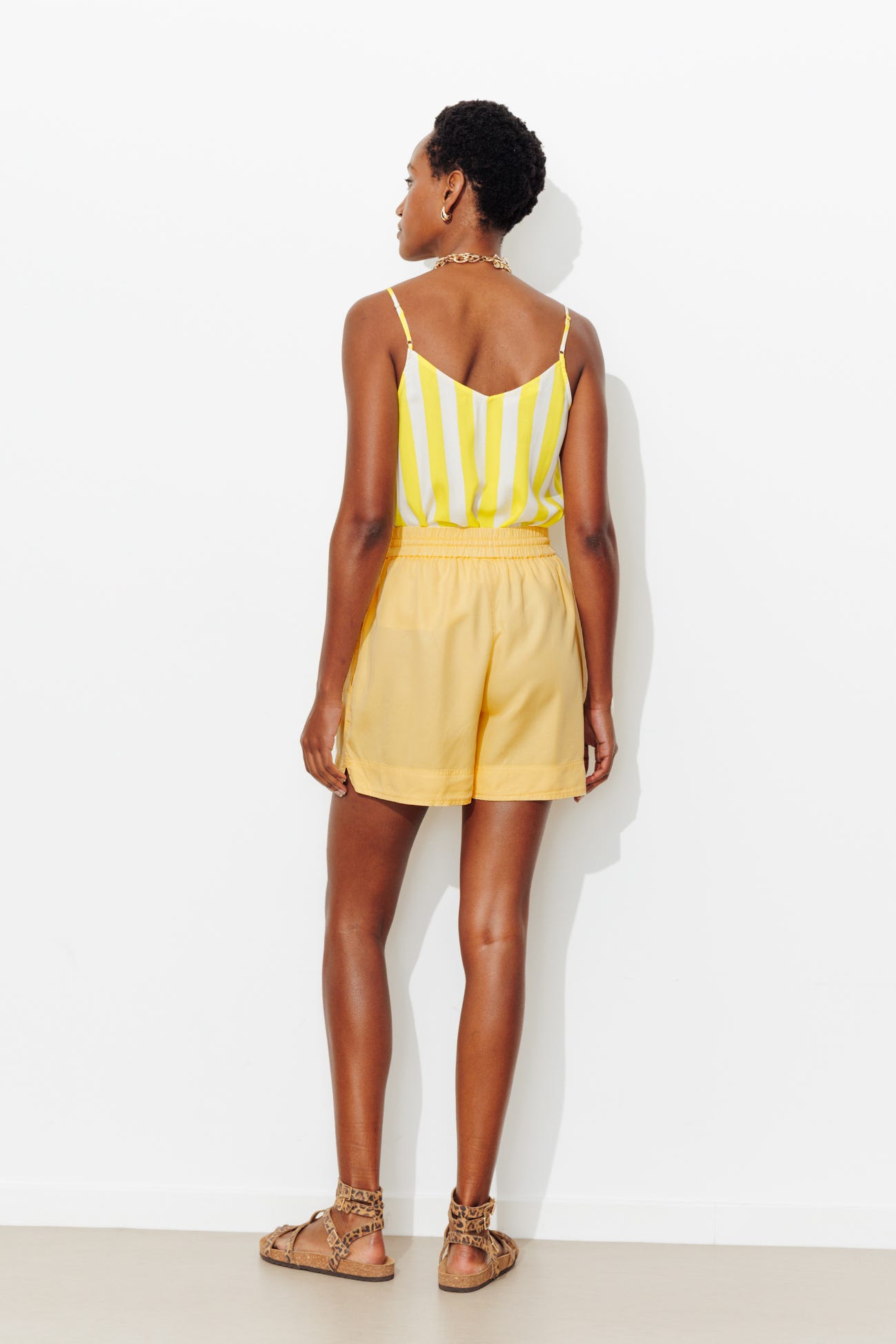 Unifarbene Shorts aus Lyocell