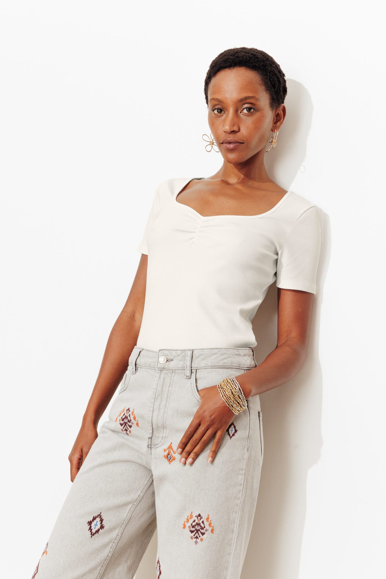 T-shirt côtelé col cœur Femme