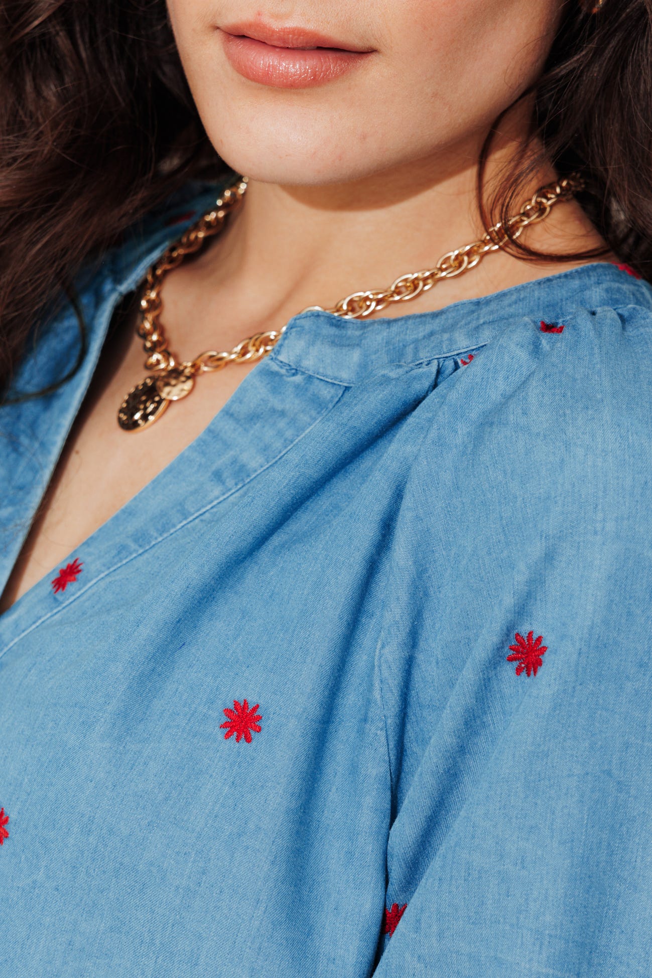 Robe courte brodée Femme