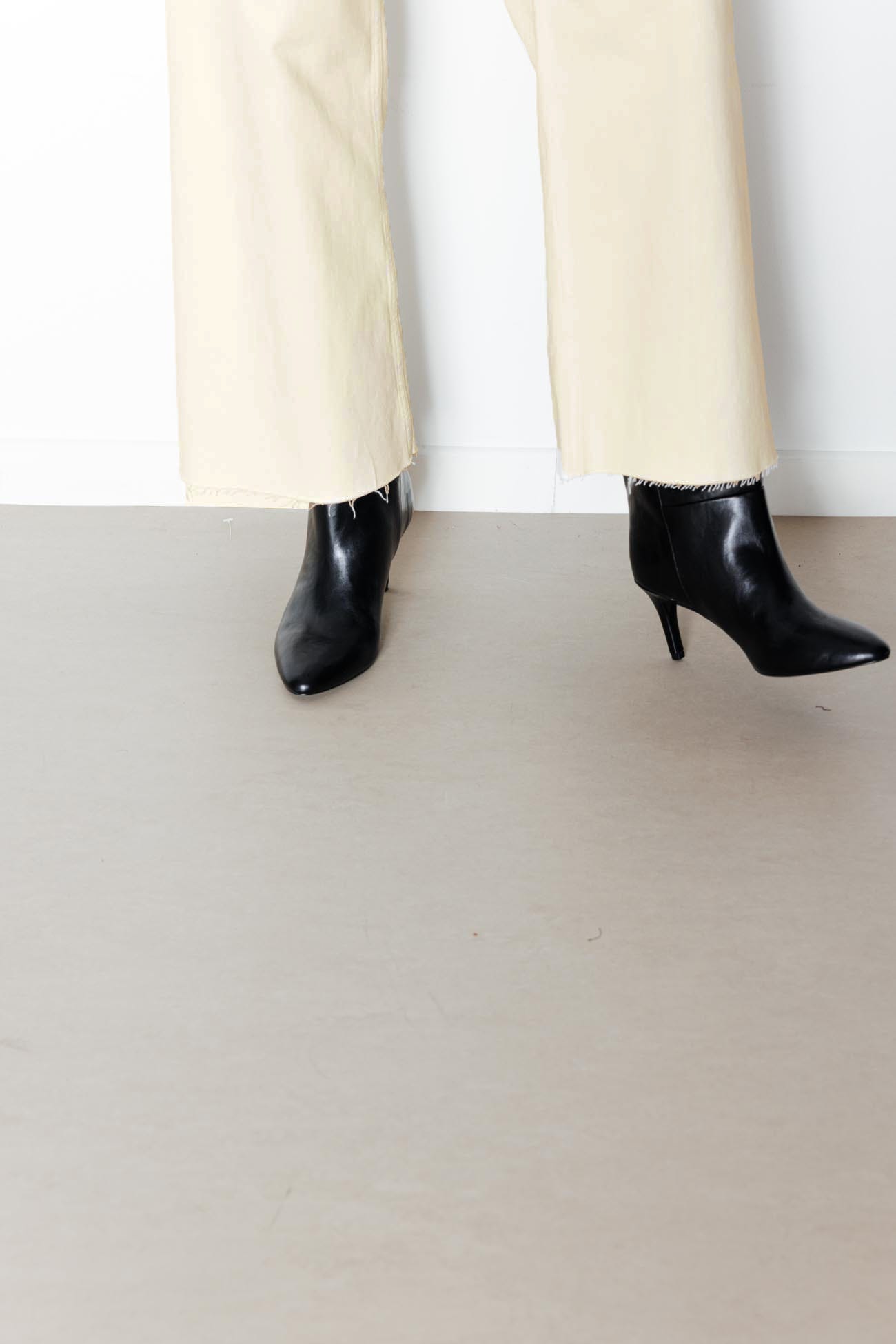 HECTOR high-waist jeans