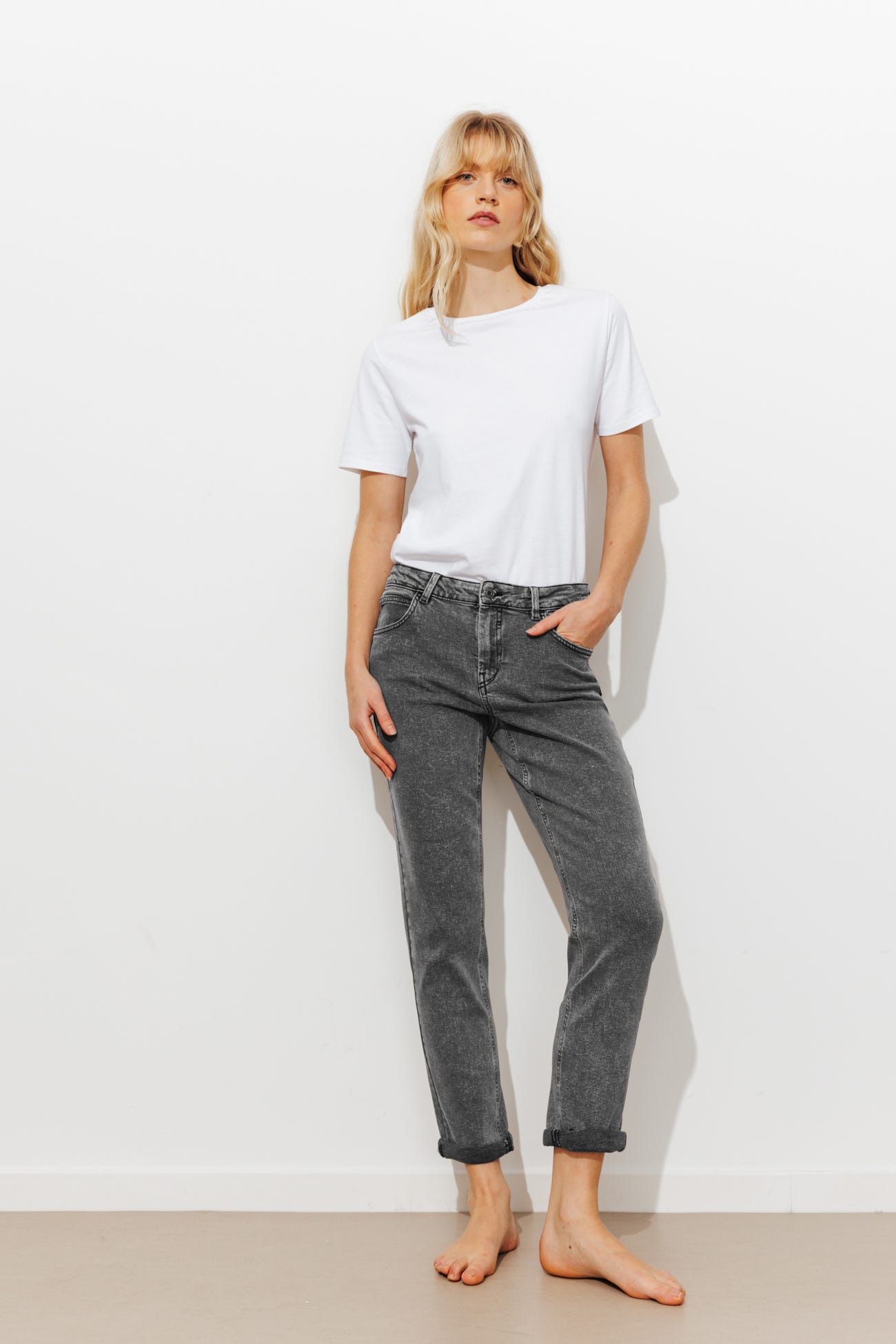 LUCIEN crop girlfriend jeans