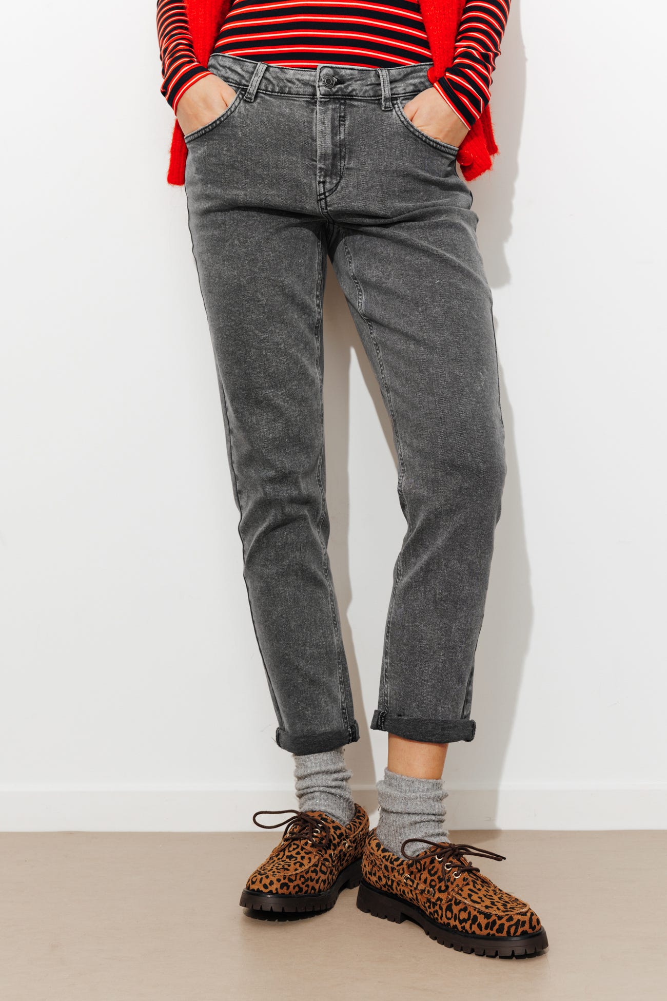 LUCIEN crop girlfriend jeans