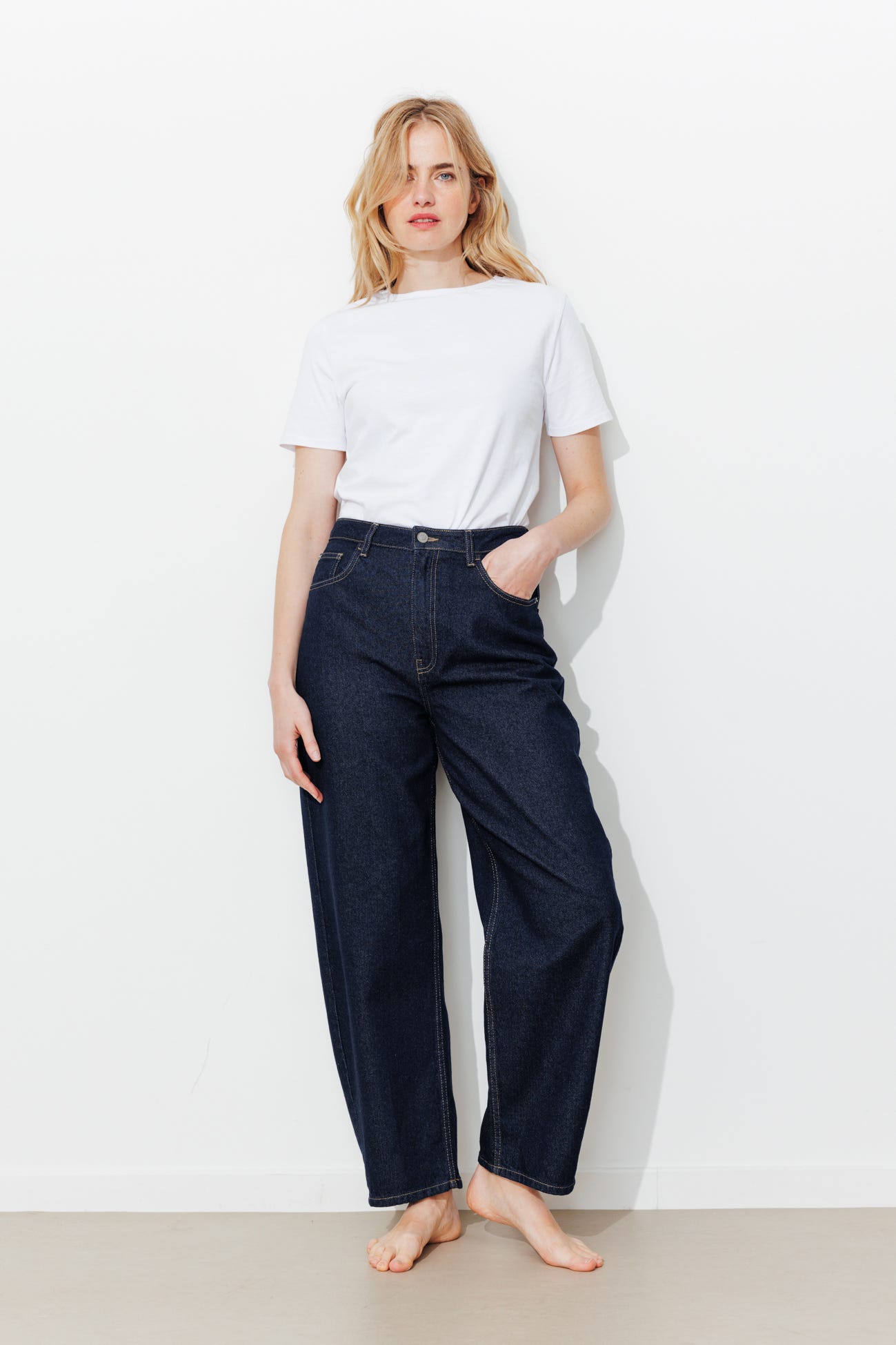 Jean barrel brut taille haute