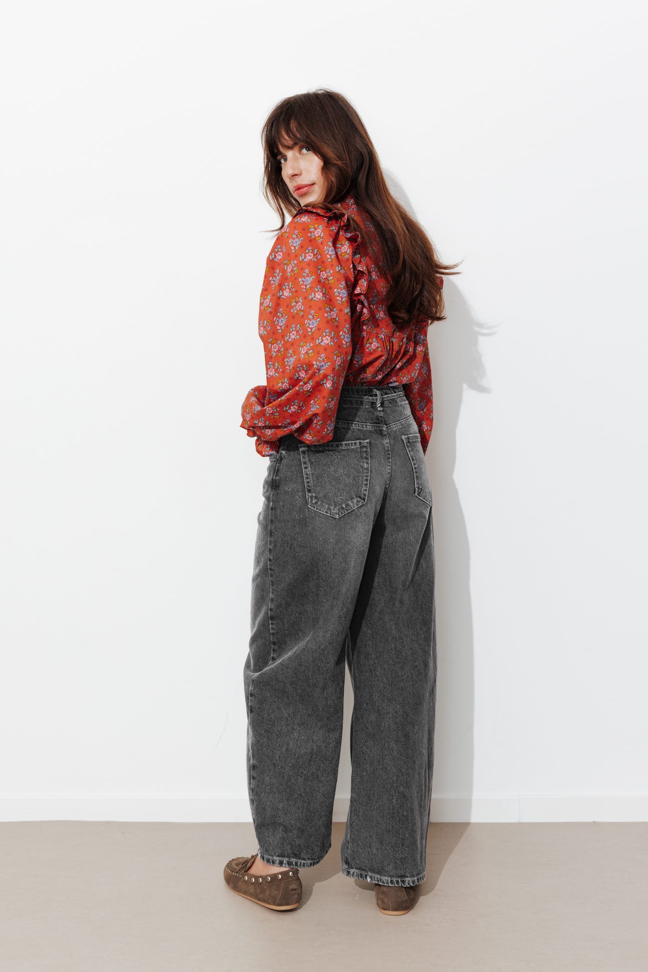 High-waist balloon jeans