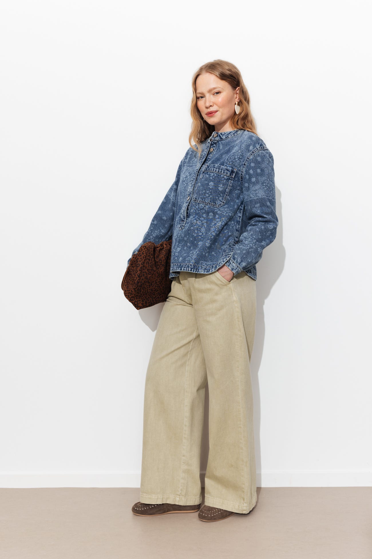 High-rise wideleg trousers