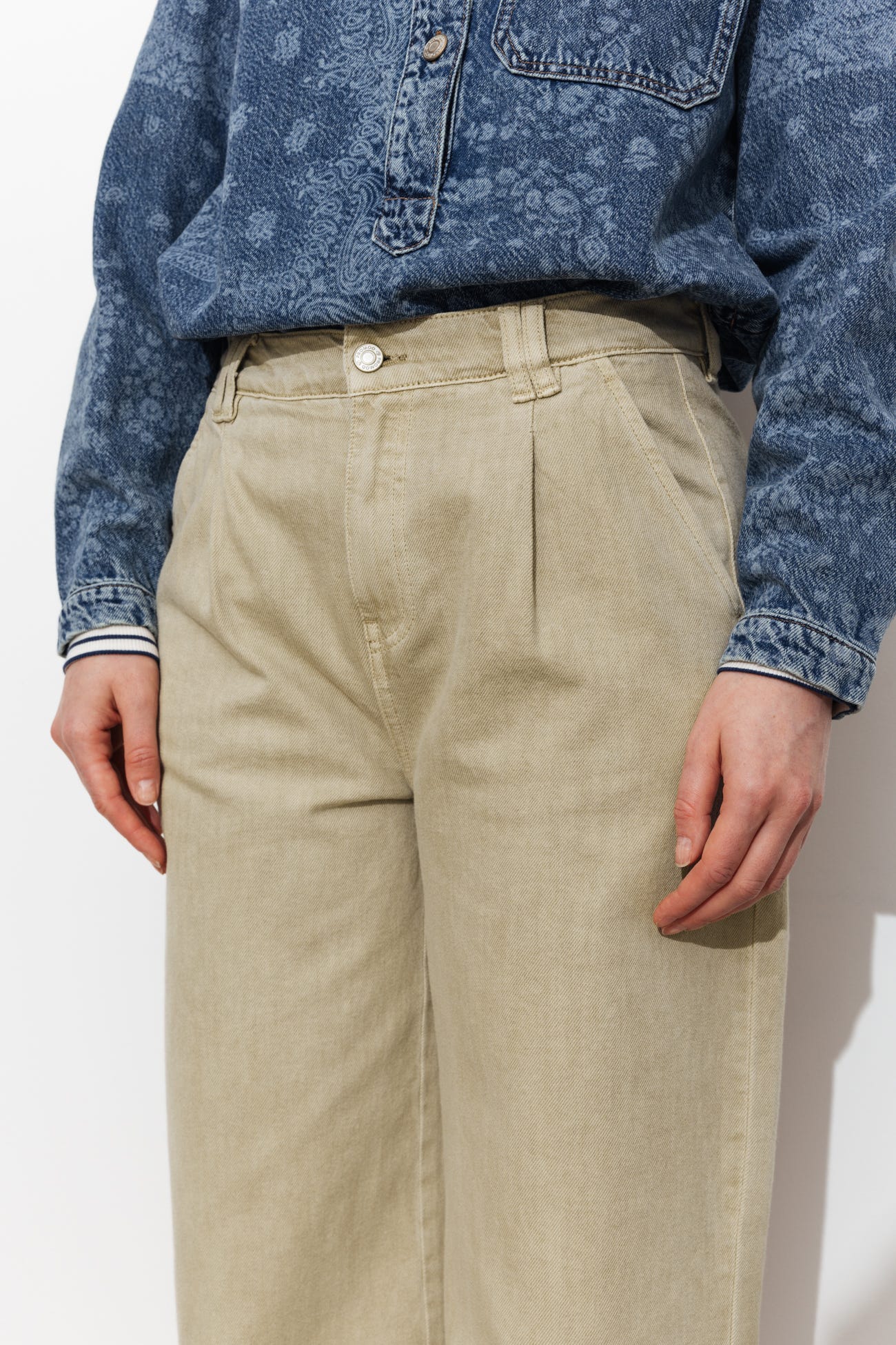 High-rise wideleg trousers