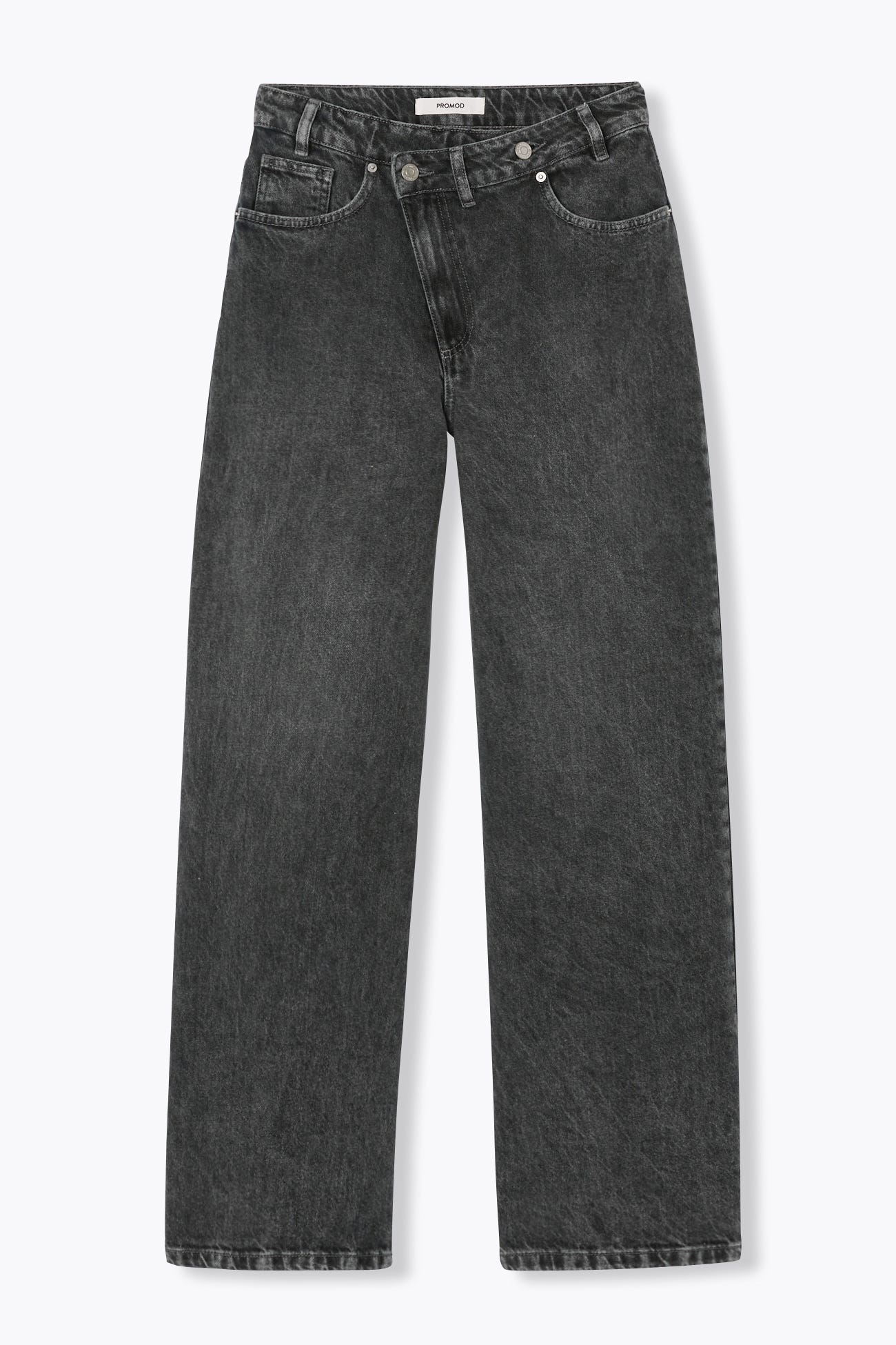 Jeans mit versetztem Knopf