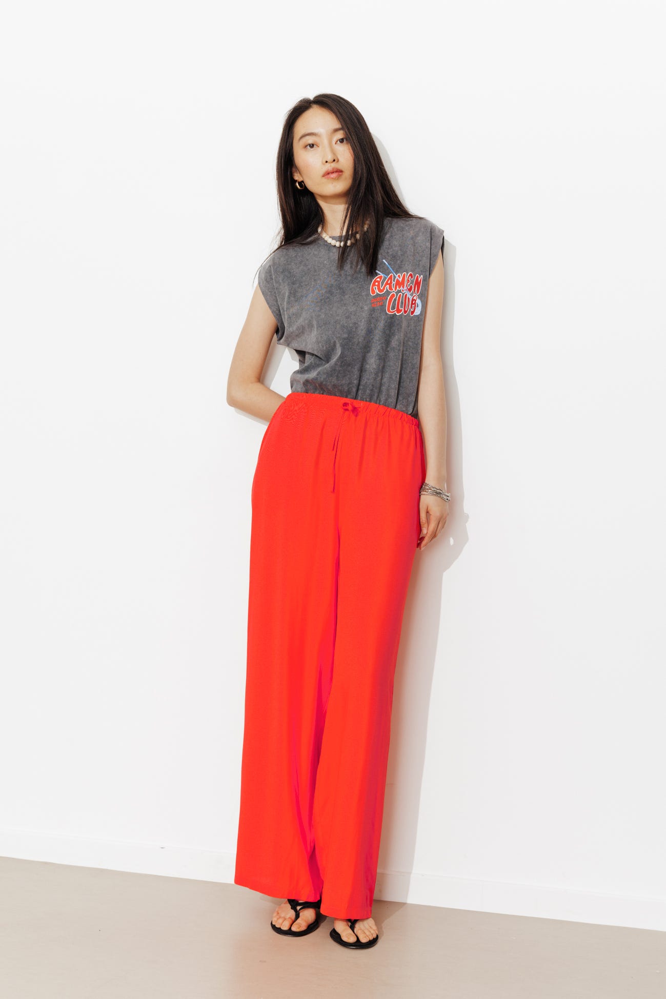 Spodnie z szerokimi nogawkami