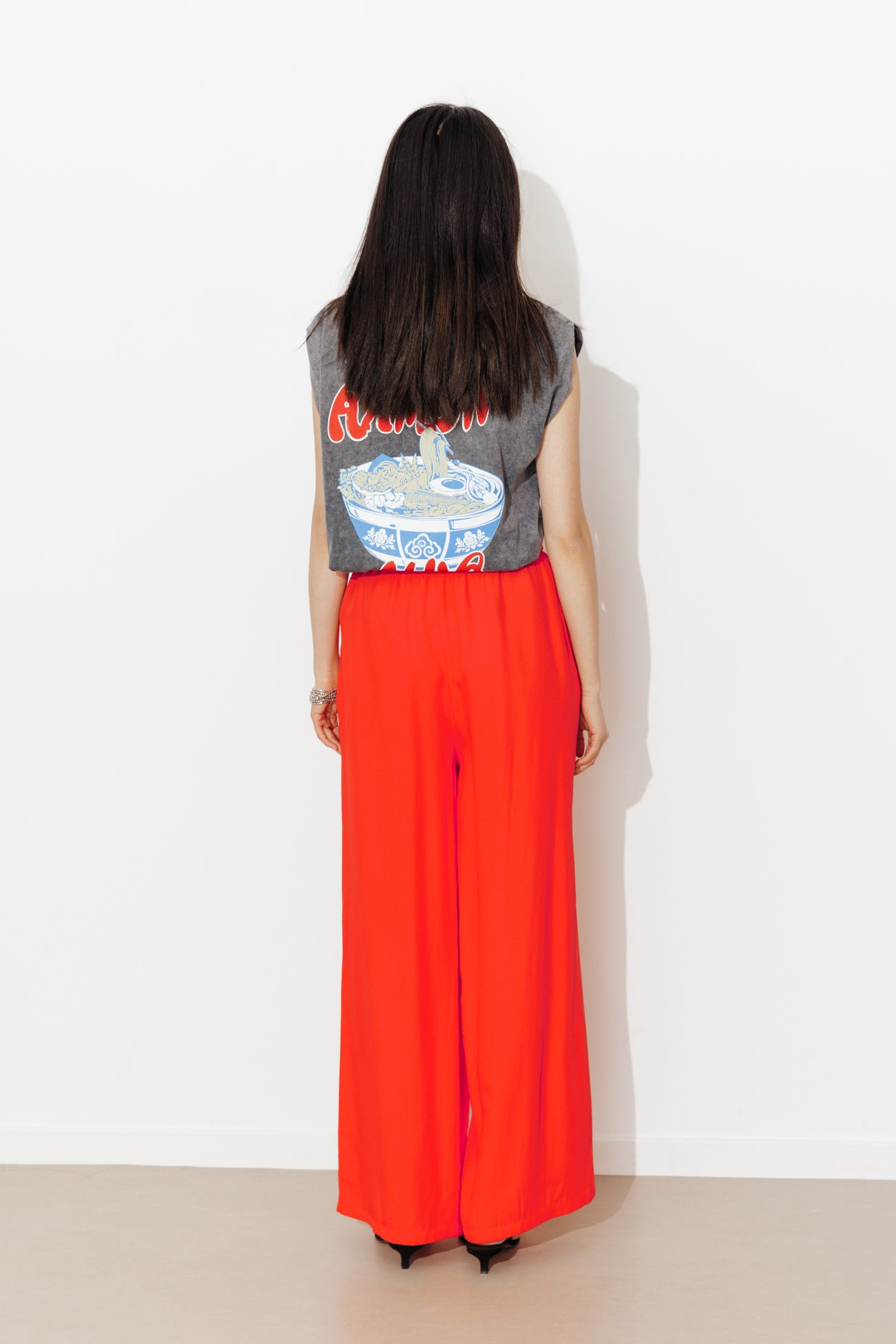 Spodnie z szerokimi nogawkami