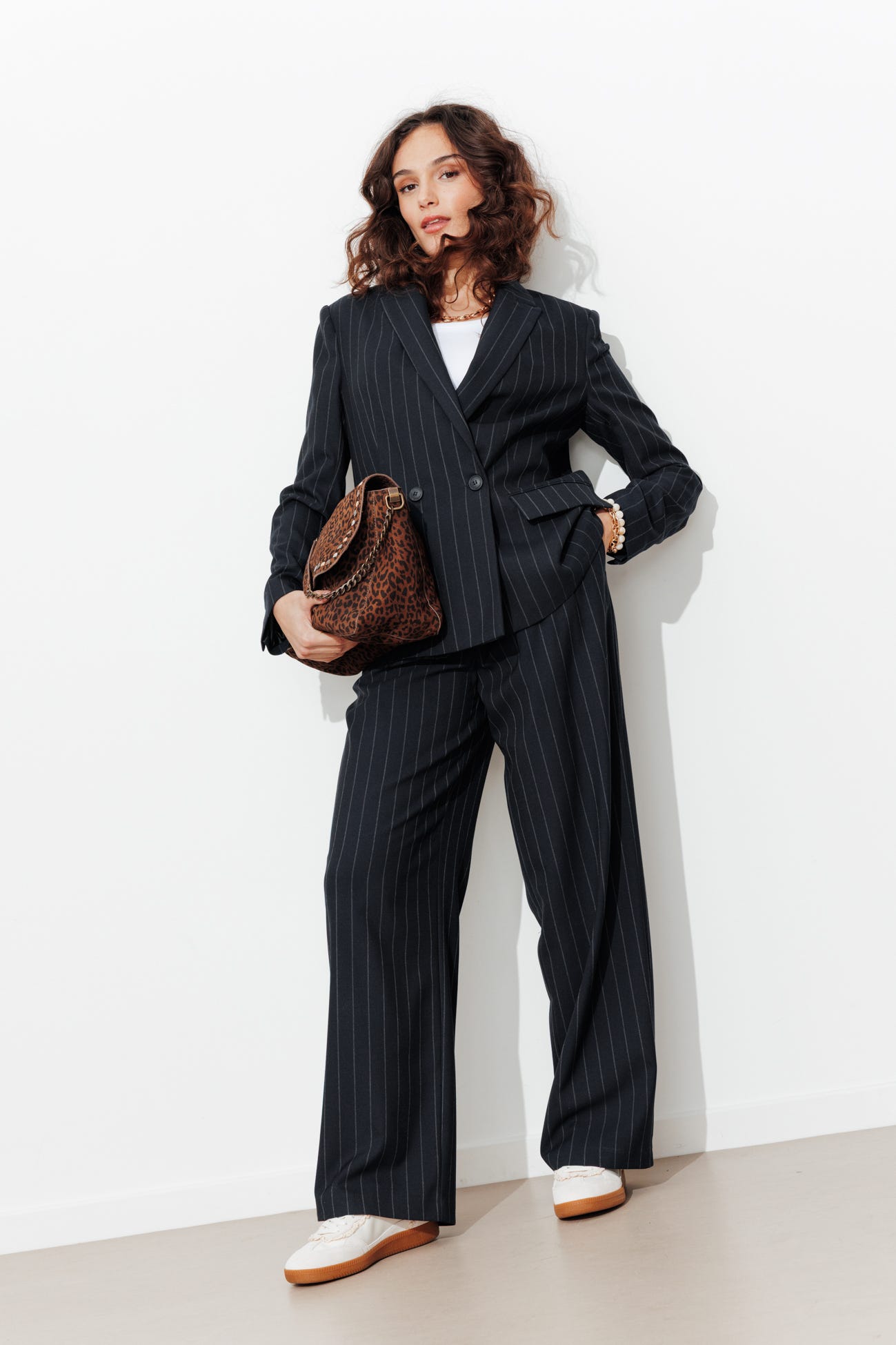 BILLY Pantalon large Femme