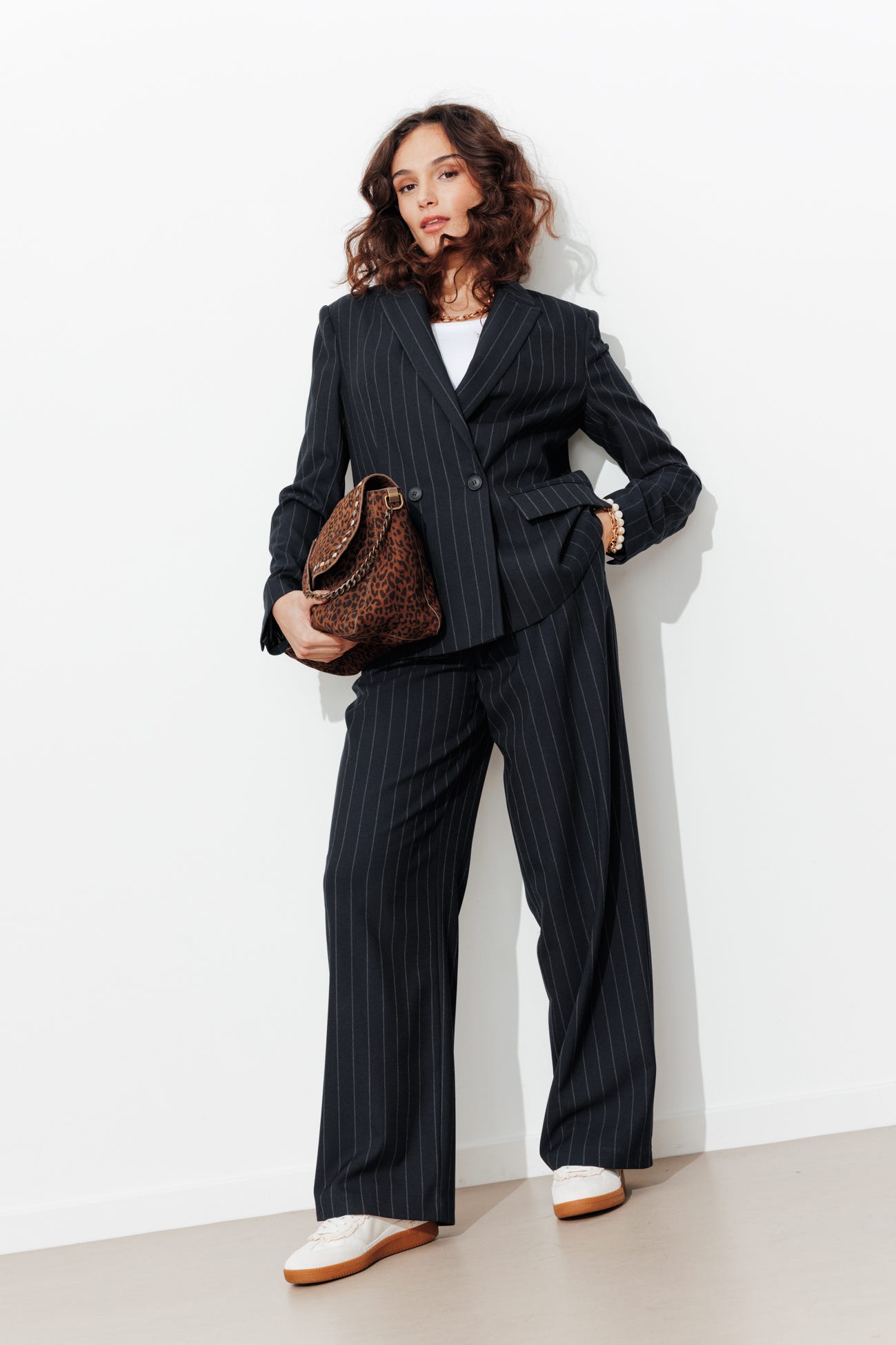 BILLY Pantalon large Femme