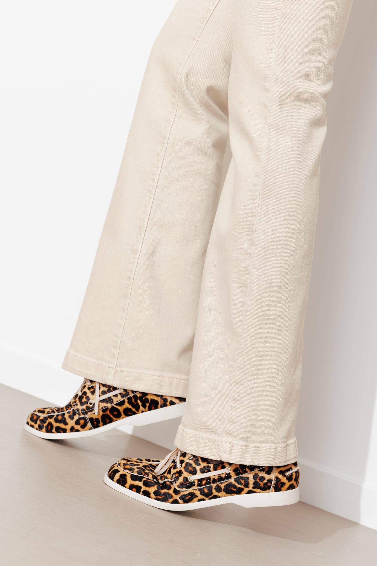 Pantaloni flare in tela EUGENE