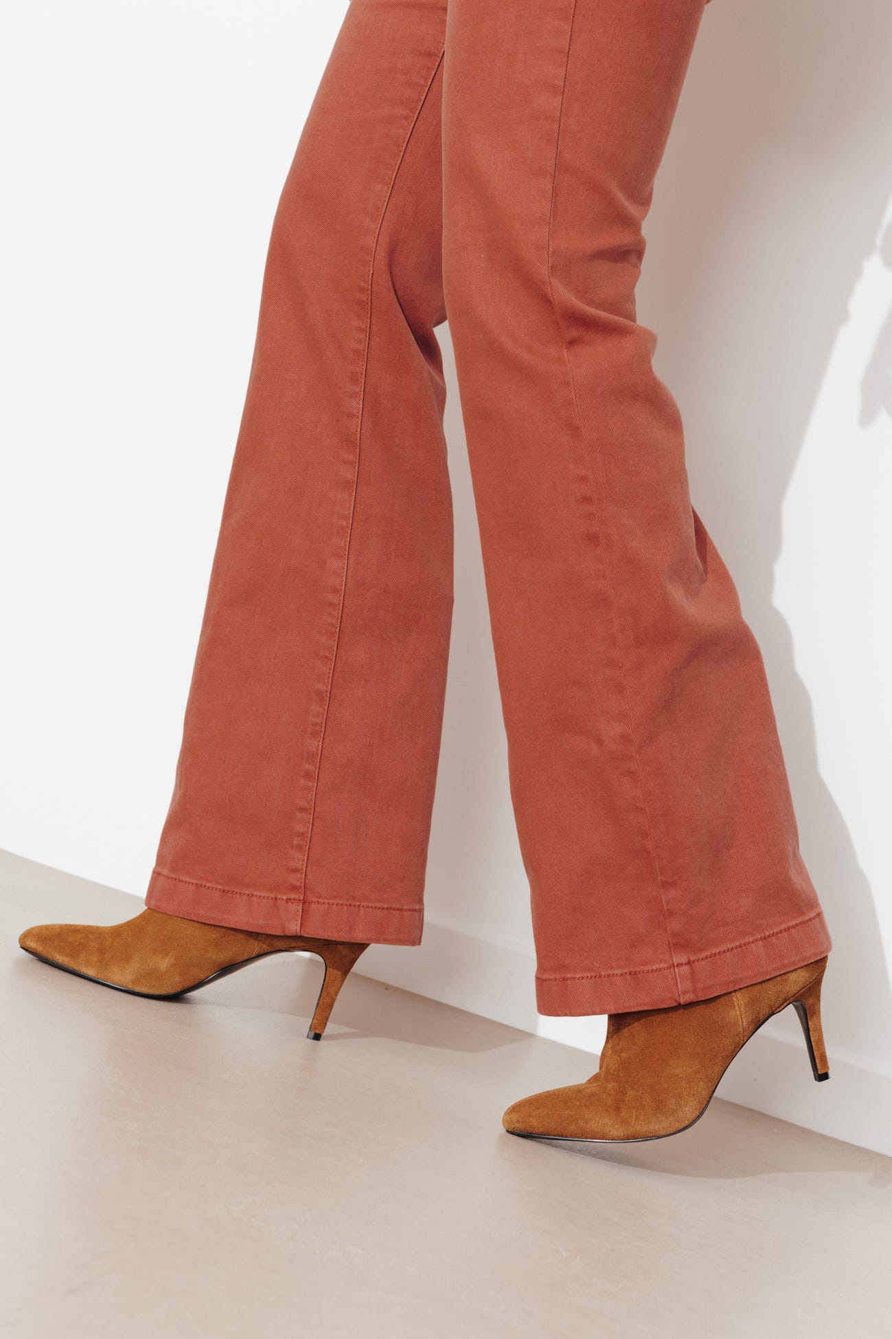 EUGENE spodnie typu flare