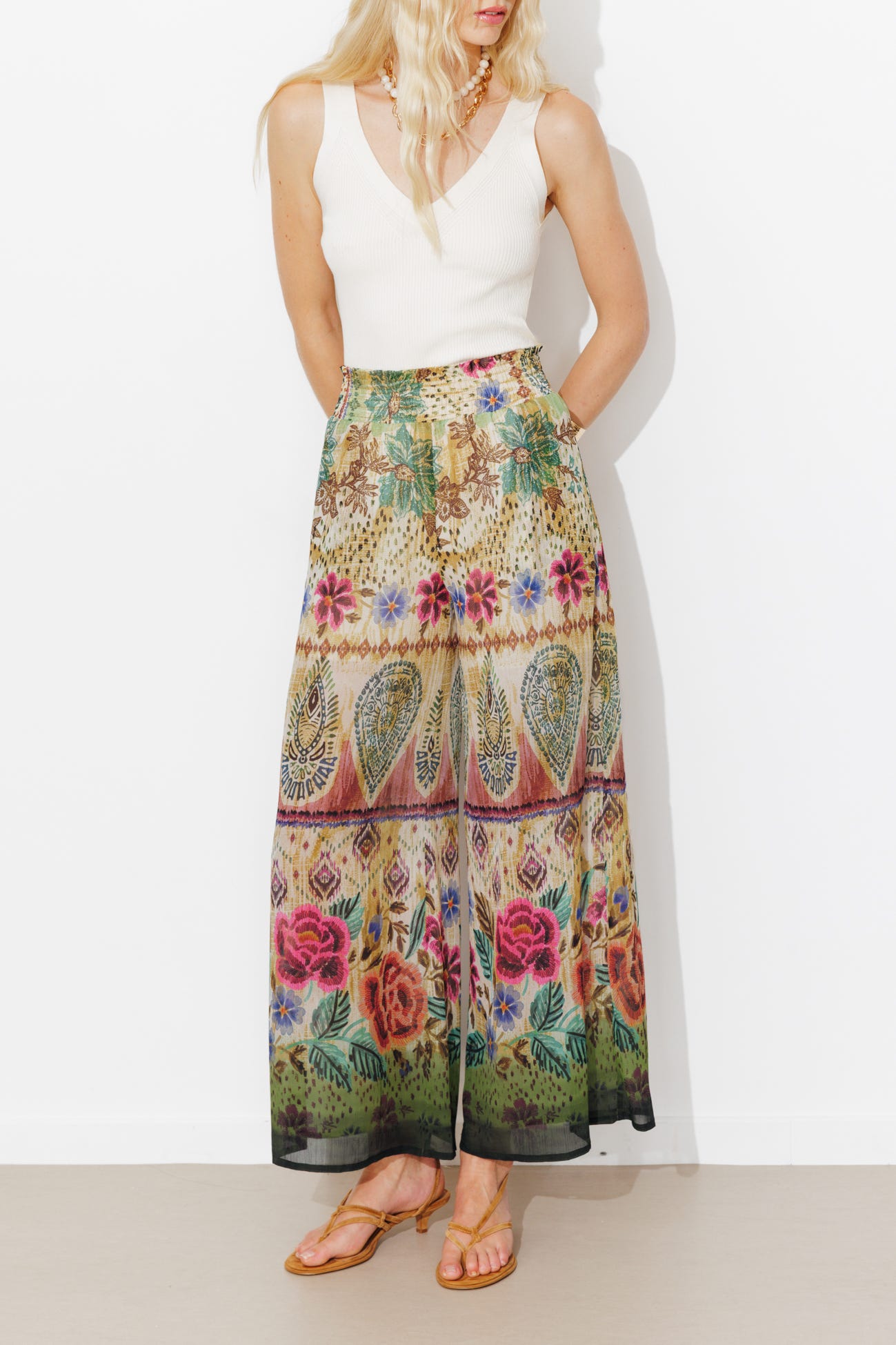 Pantalon large en mousseline