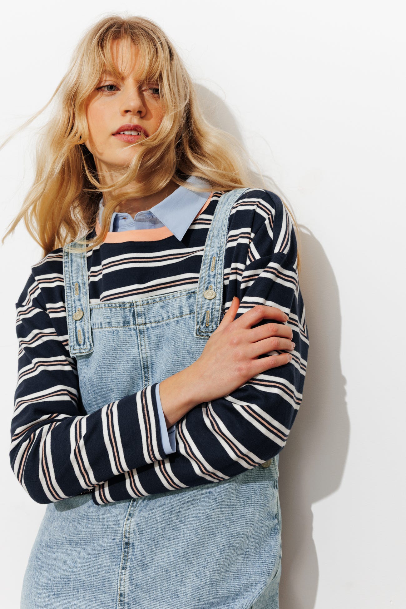 Robe-salopette courte en jean