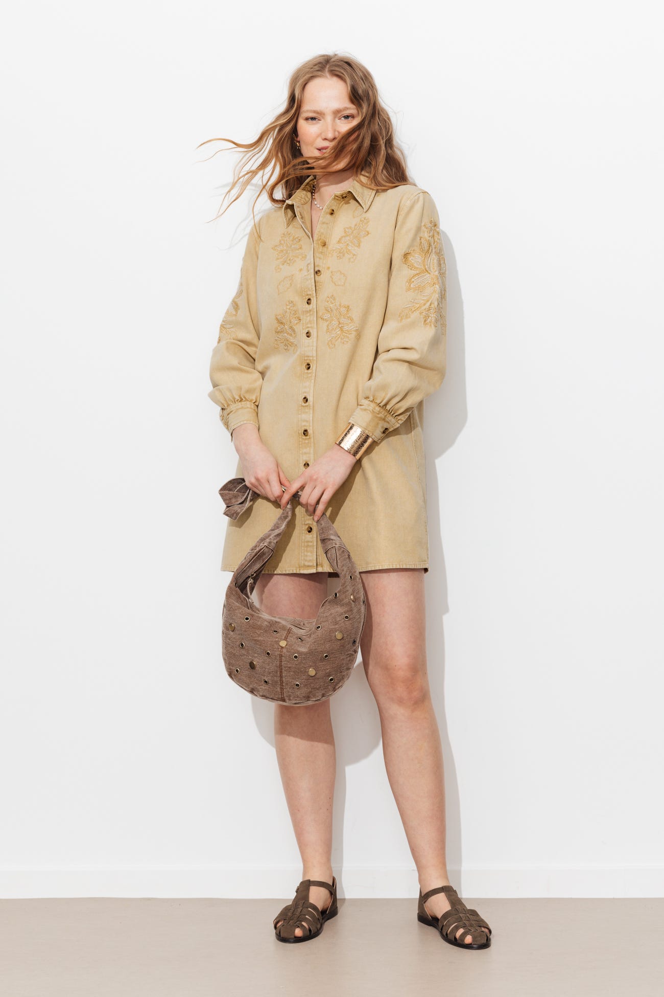 Short embroidery canvas dress