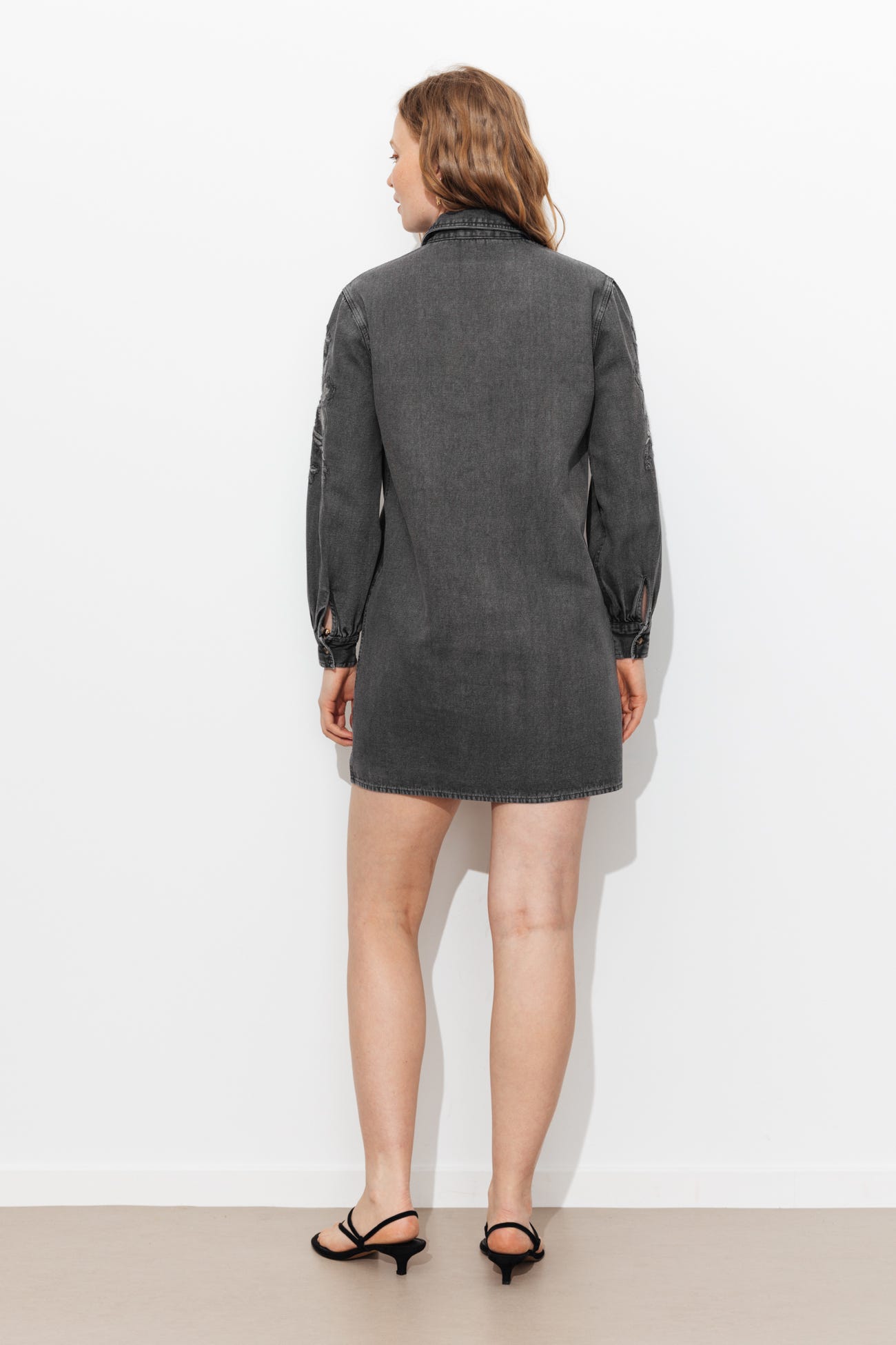 Vestido corto bordado