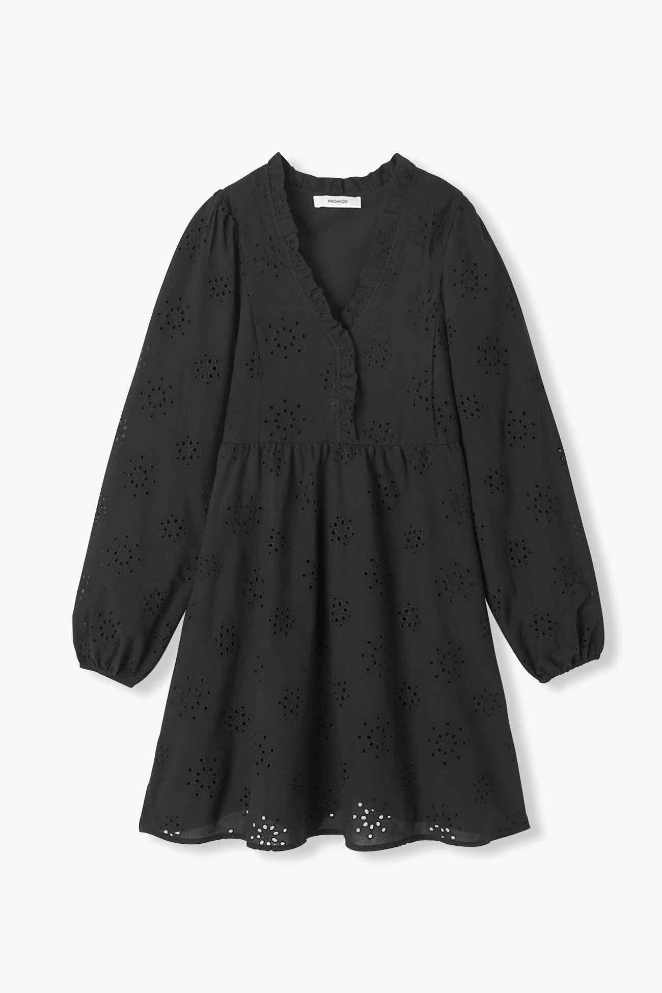 Robe en broderie anglaise