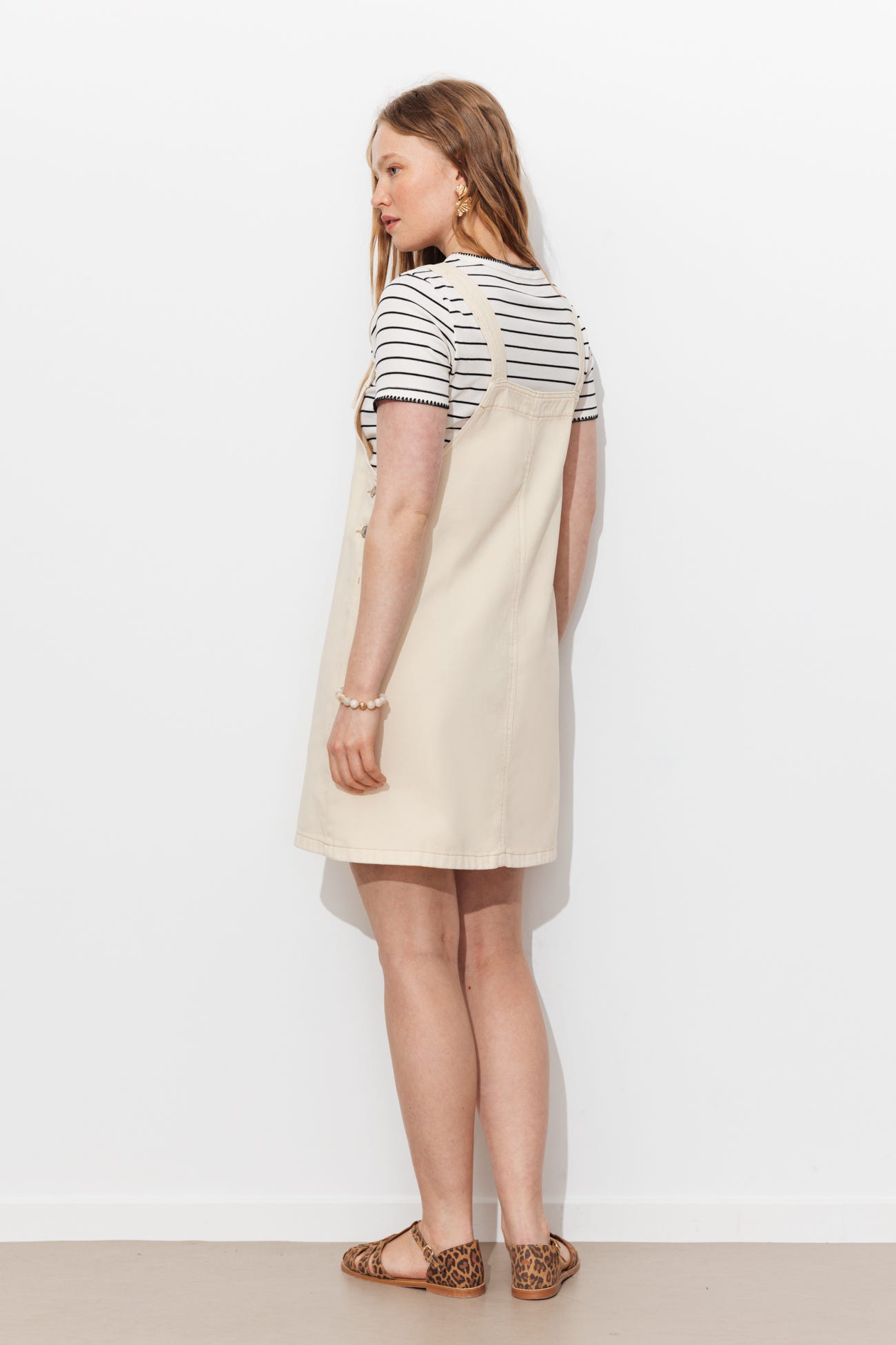 Robe-salopette courte en jean