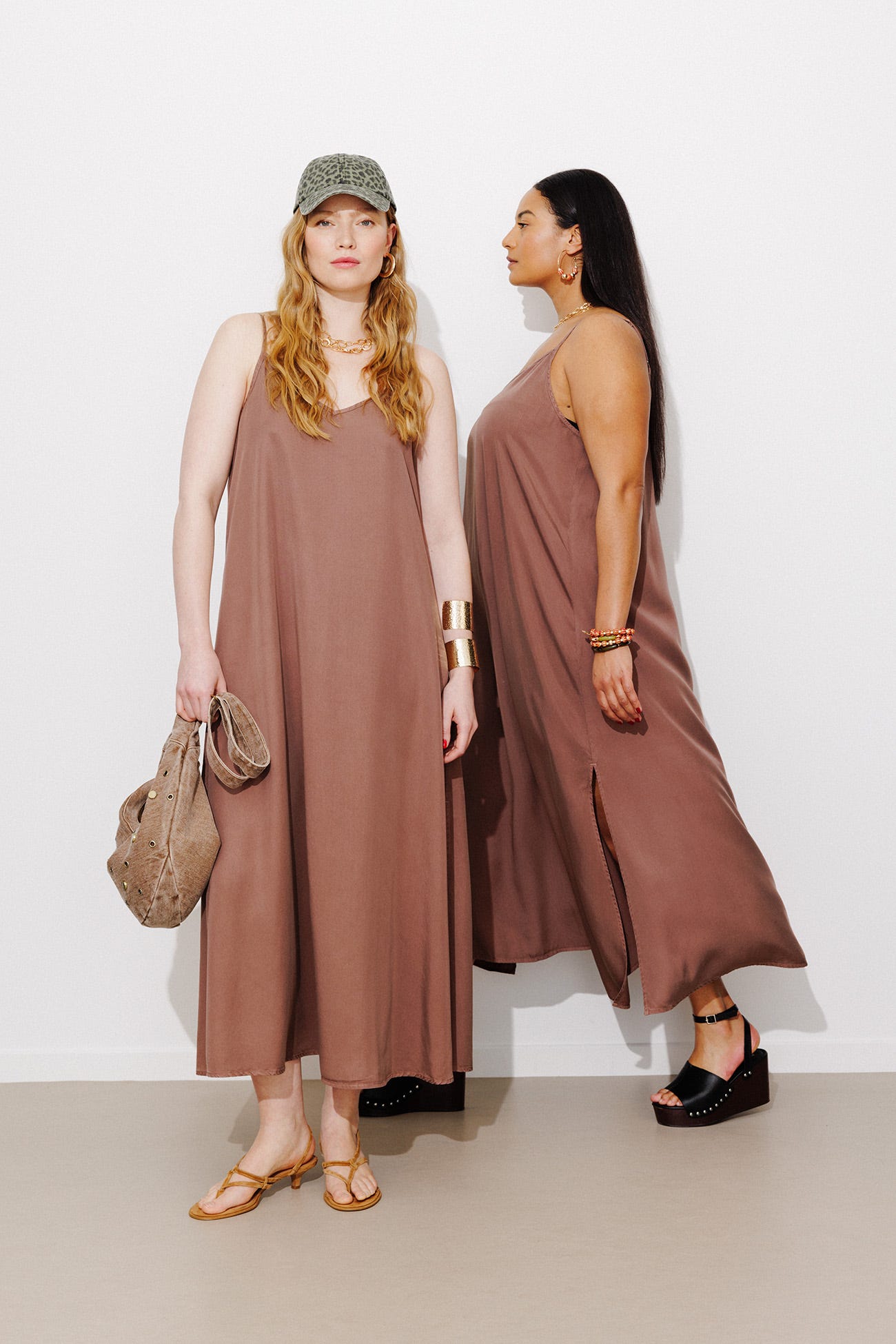 Długa sukienka z lyocellu