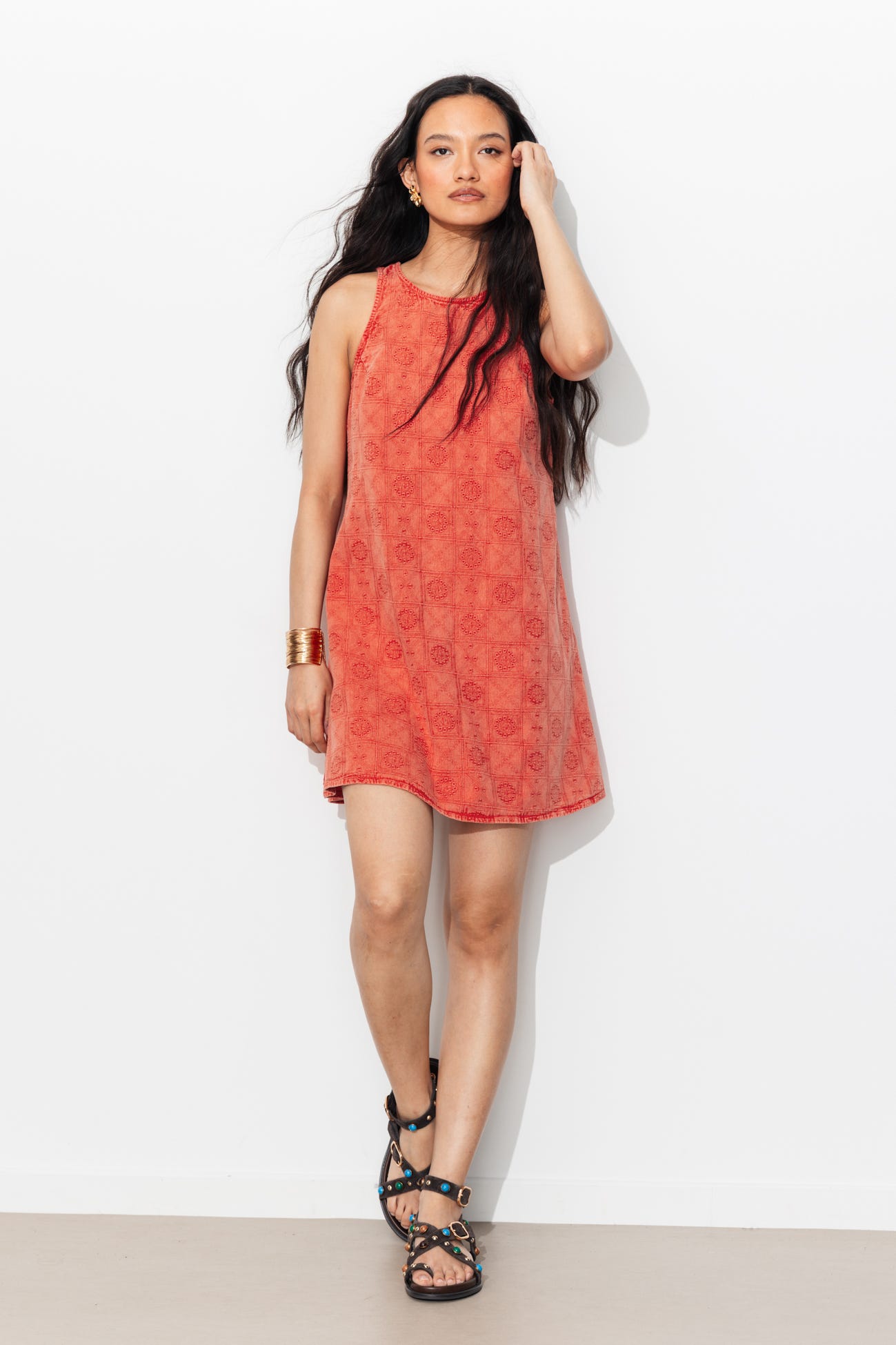 Robe courte jean brodé Femme