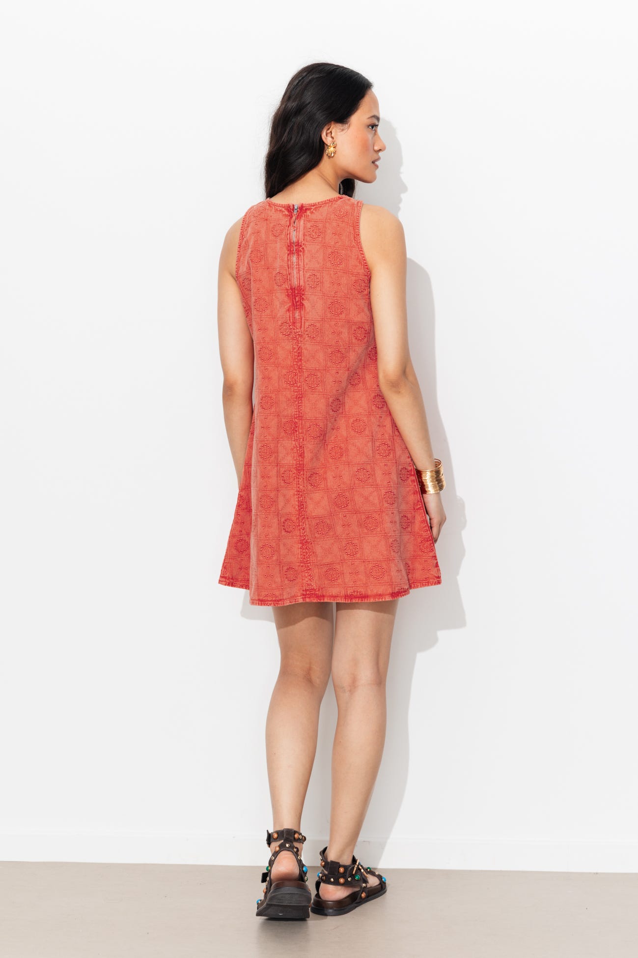 Robe courte jean brodé Femme