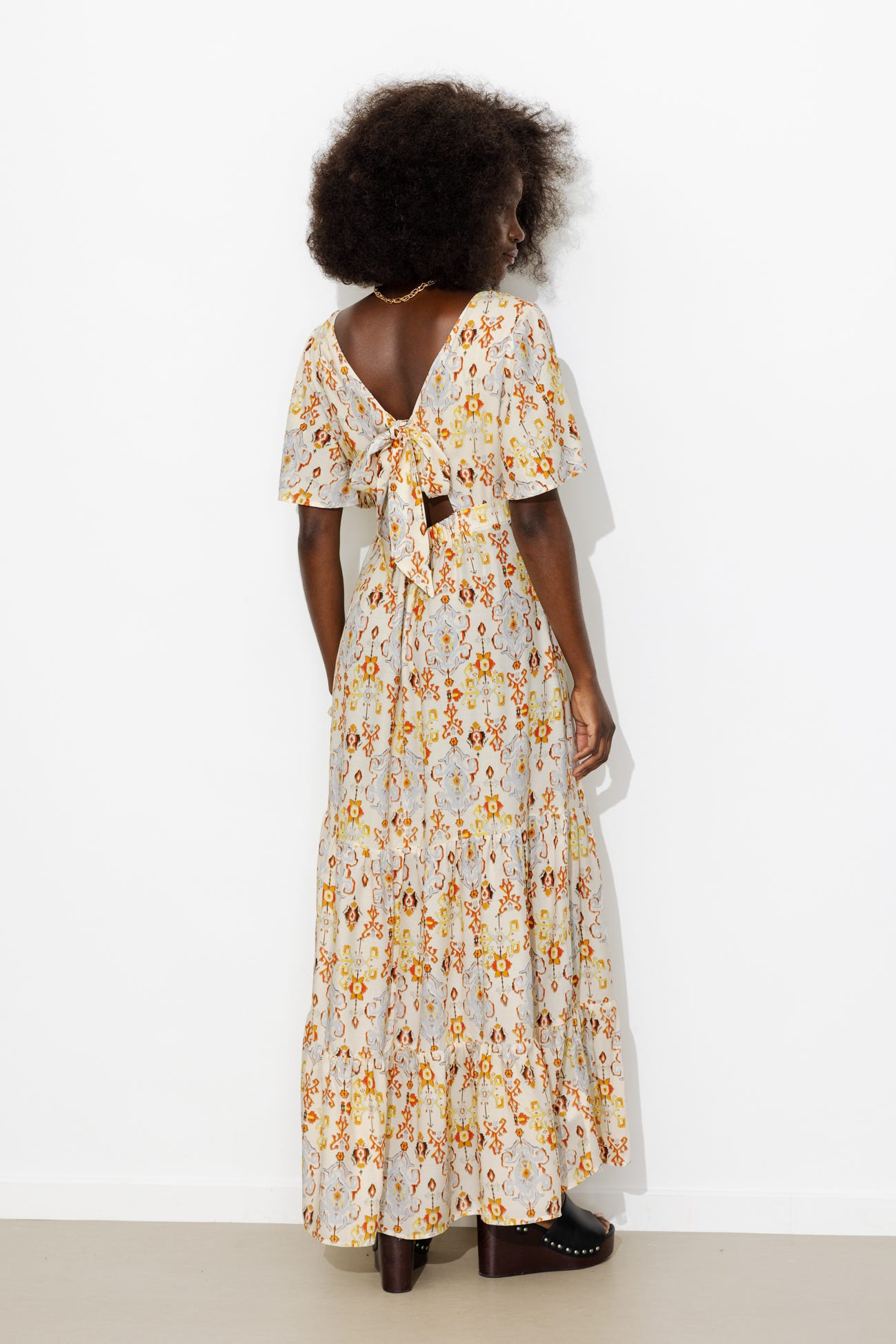 Robe imprimée décolleté dos